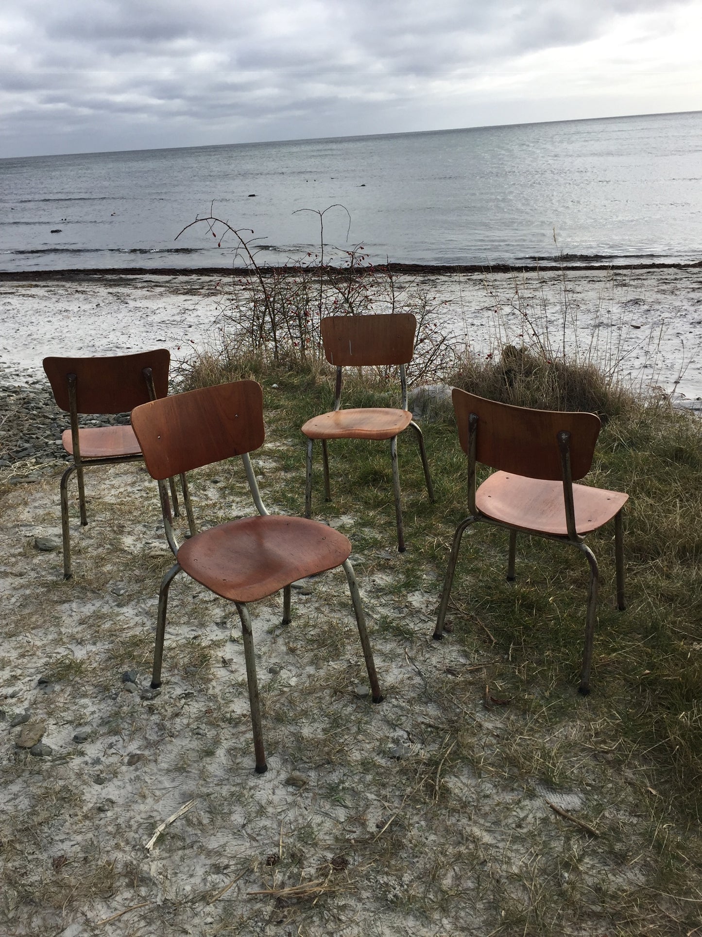 Lækker og rå skolestol (prisen er pr. stk)