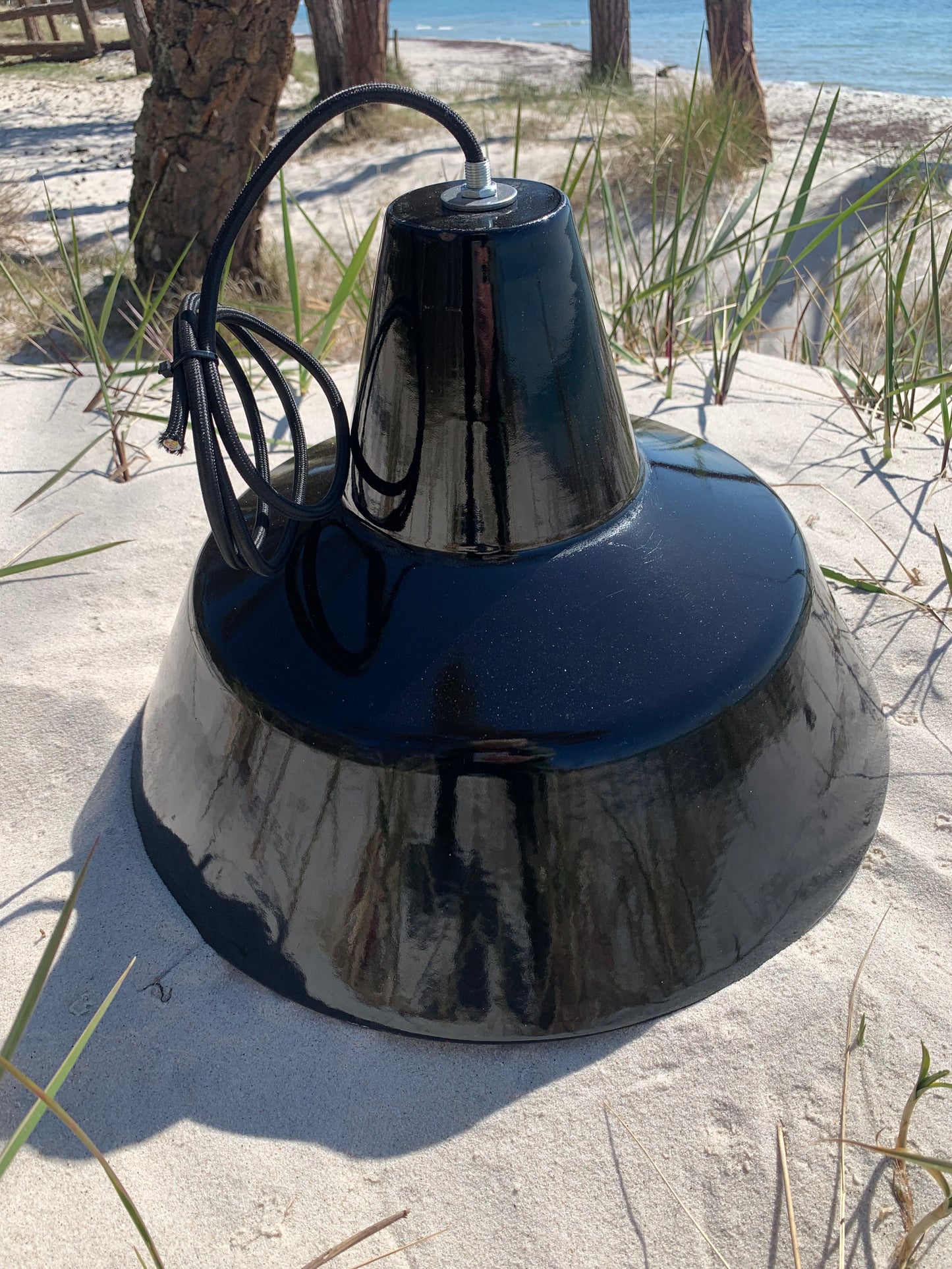 Værkstedslampe i emalje - Sort