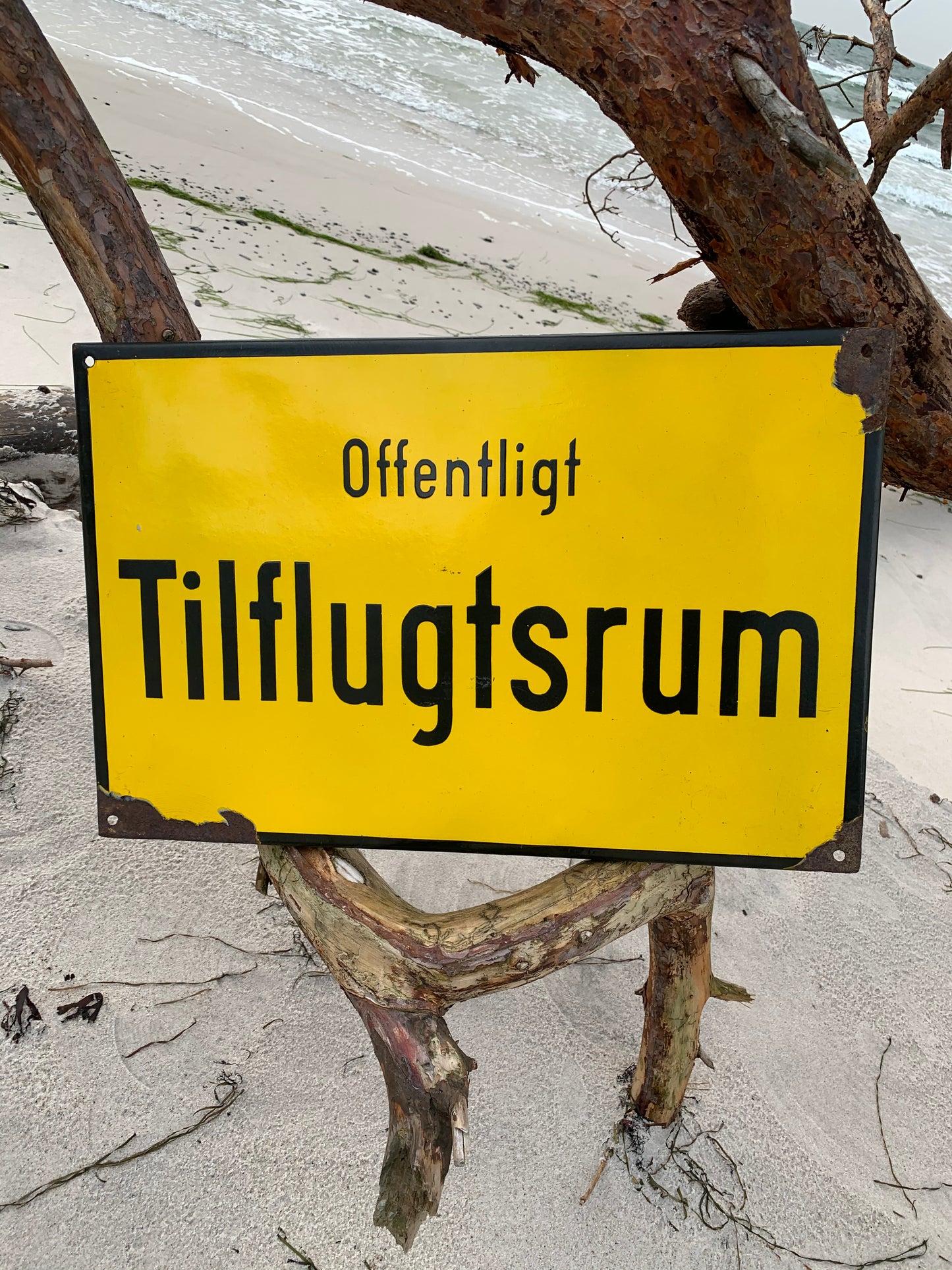 Emaljeskilt - Offentligt tilflugtsrum