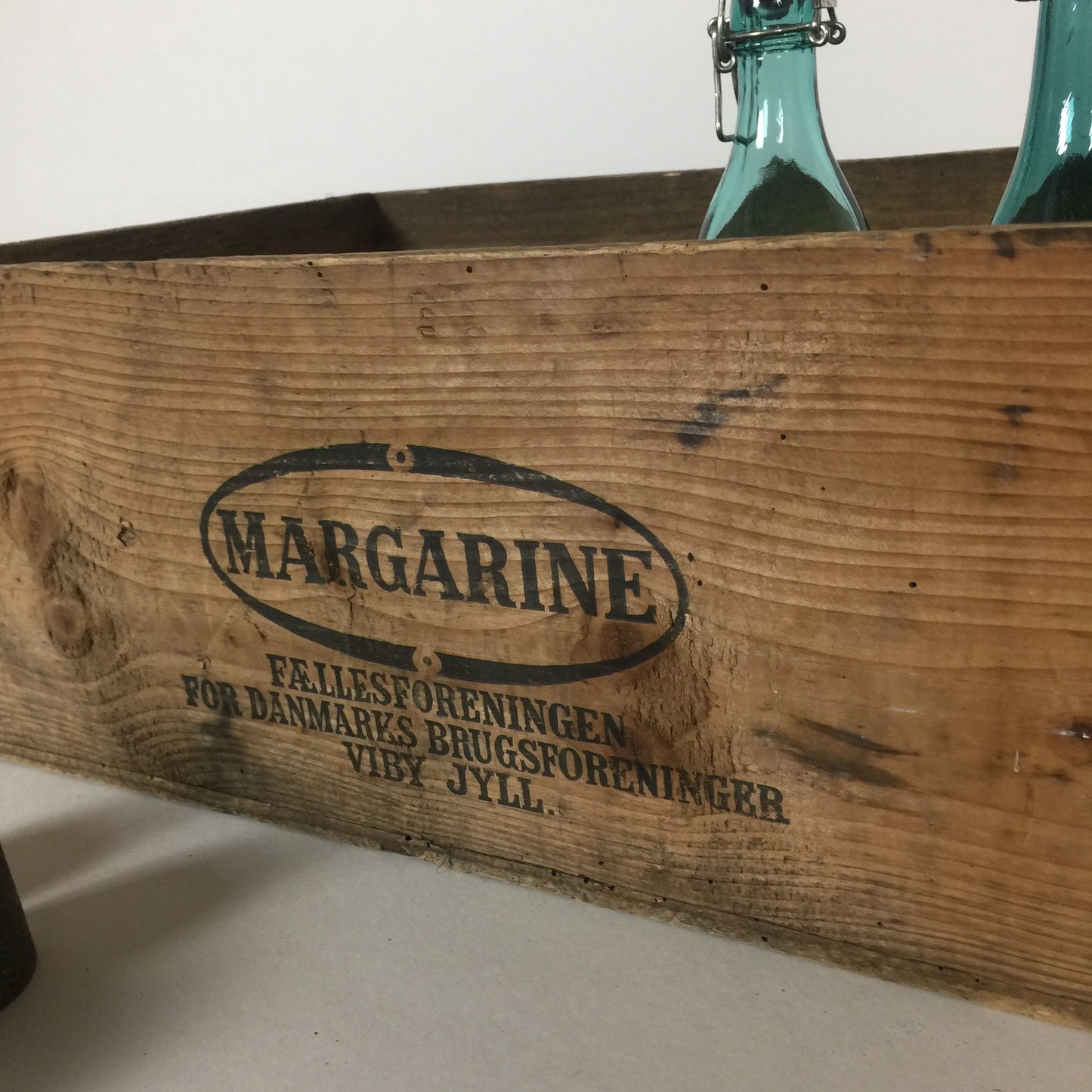 Skøn gammel margarine trækasse
