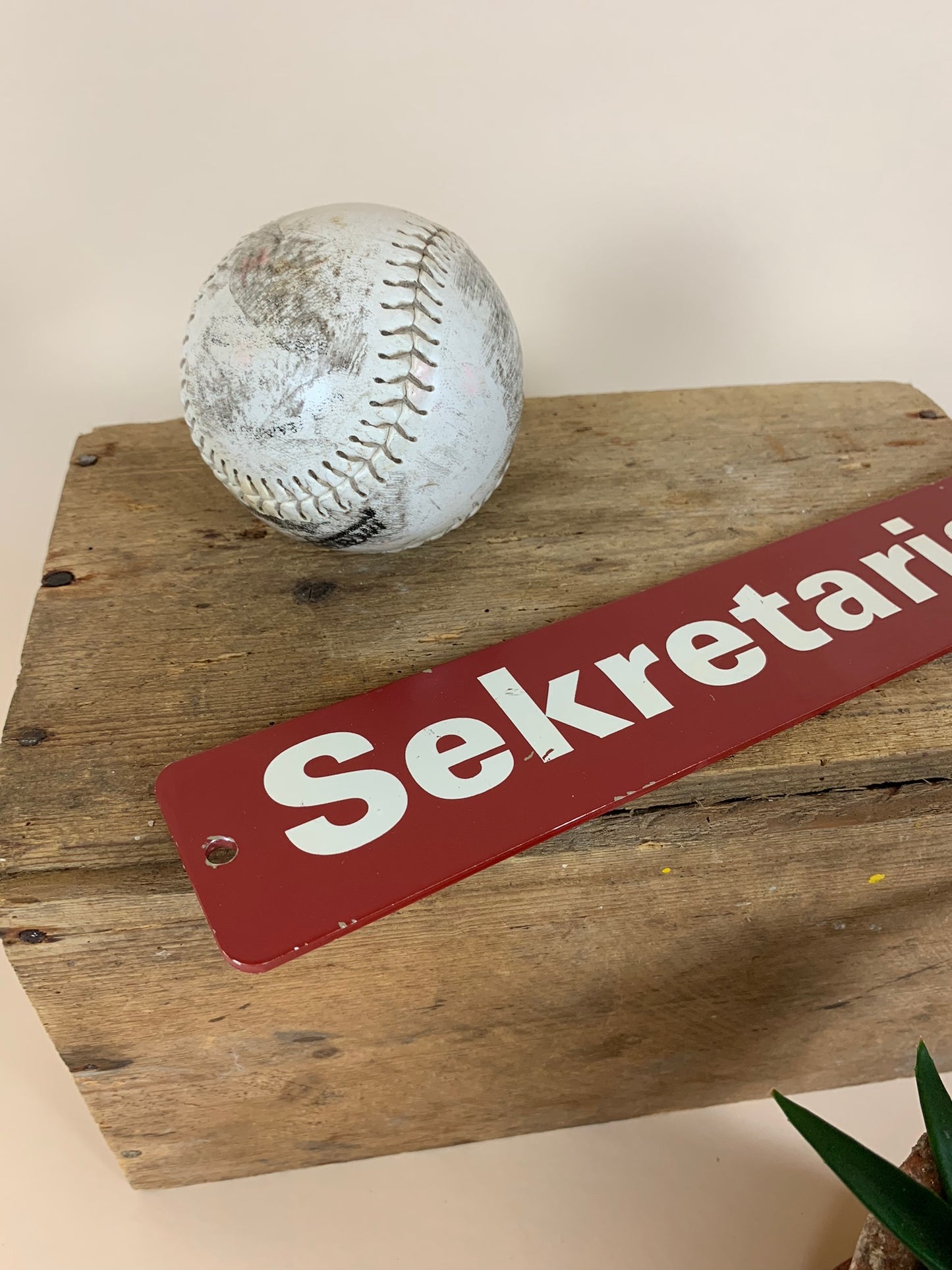 Sjovt skilt - sekretariat