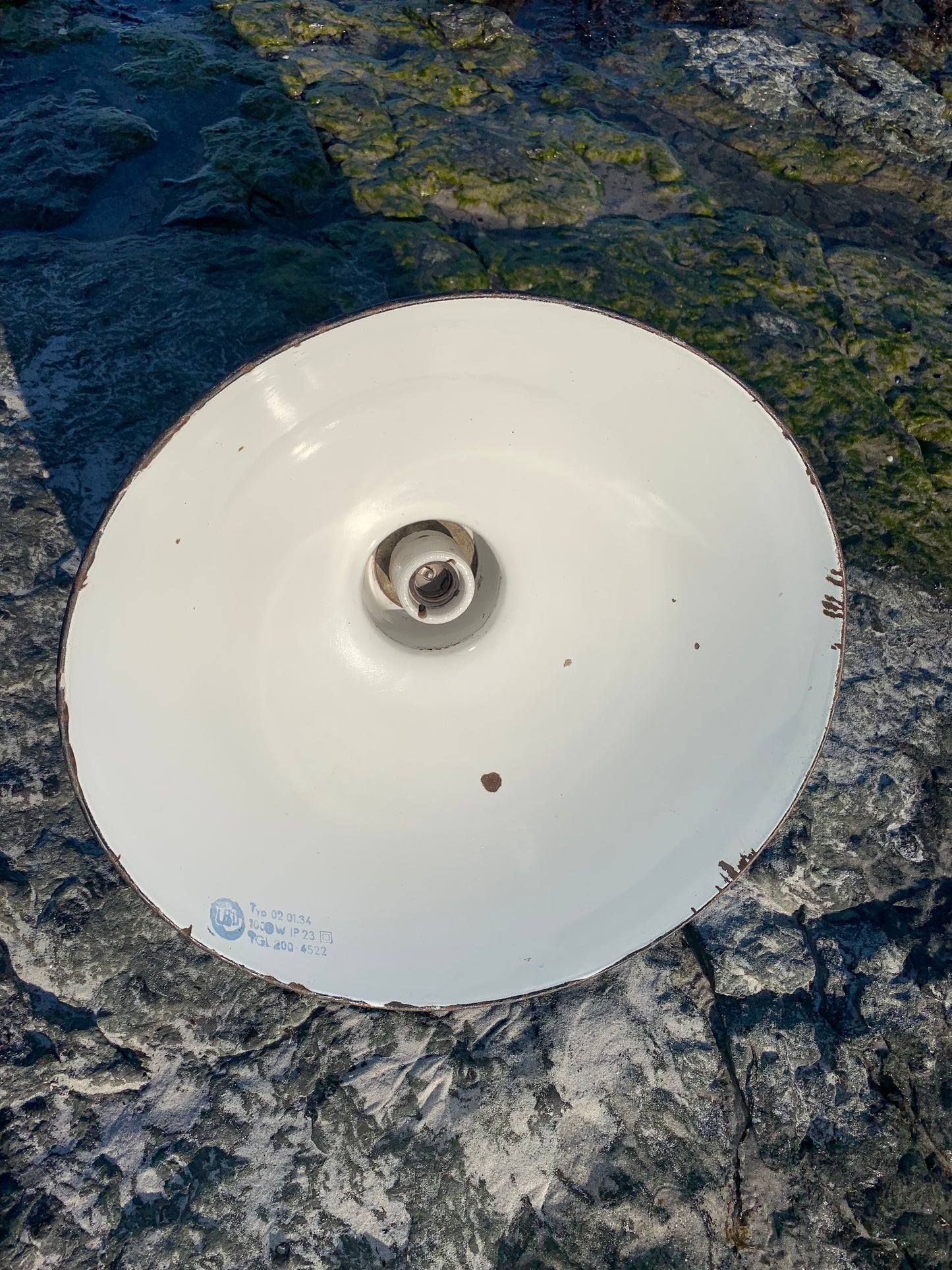 Industriel emaljelampe