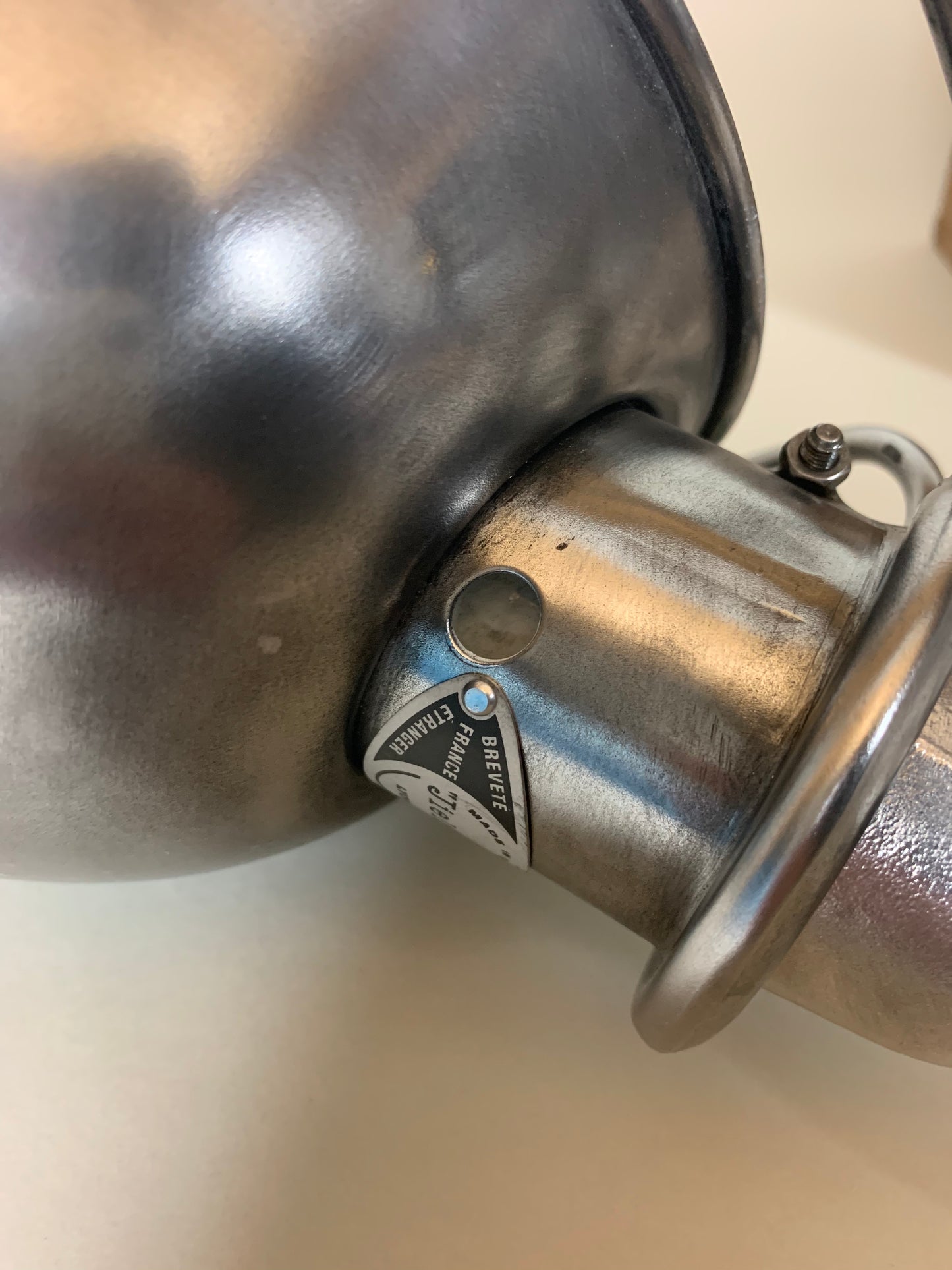 Jieldé lampe med 2 arme og lækkert bordbeslag