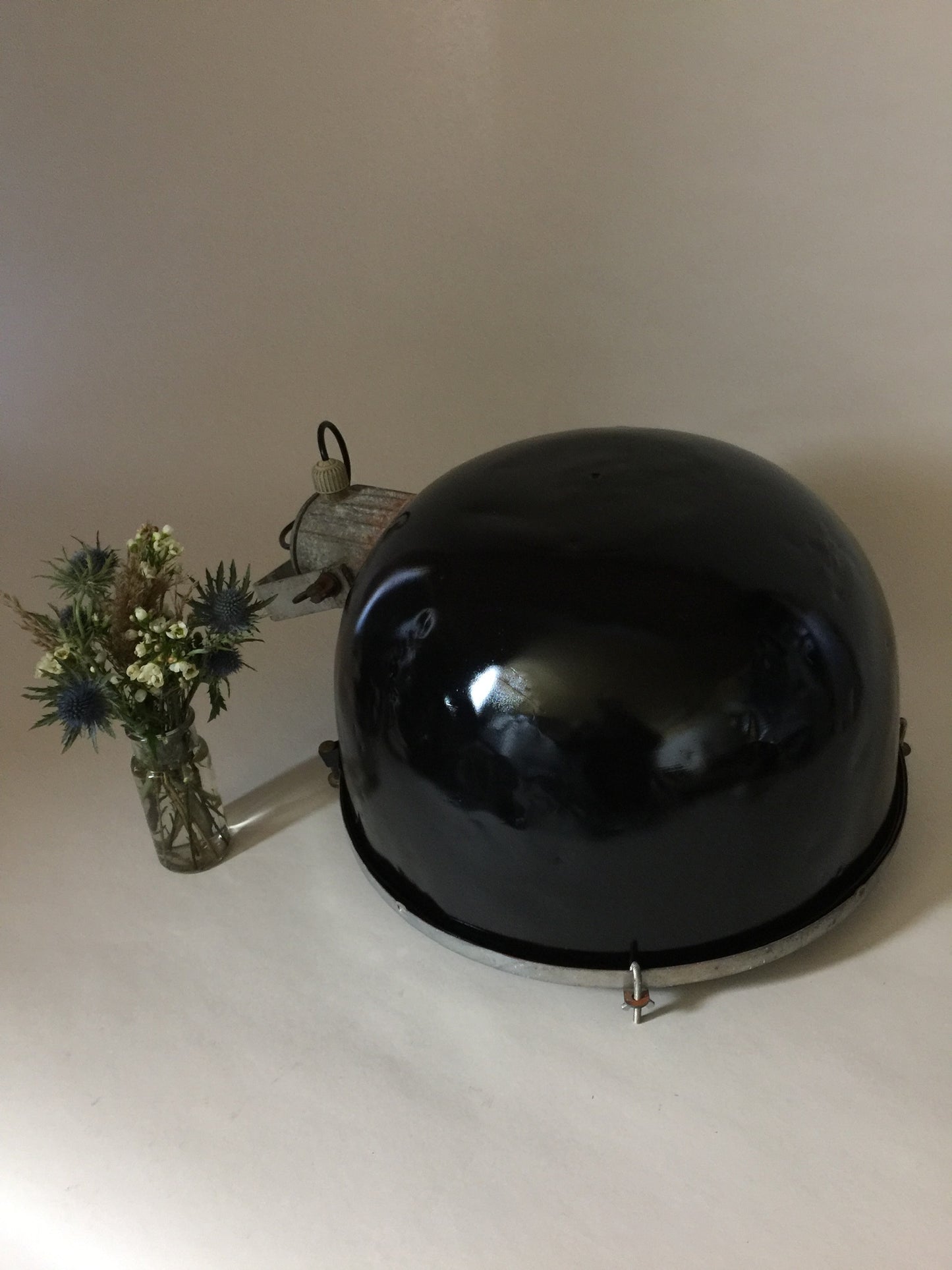 Meget stor og meget rå industri lampe