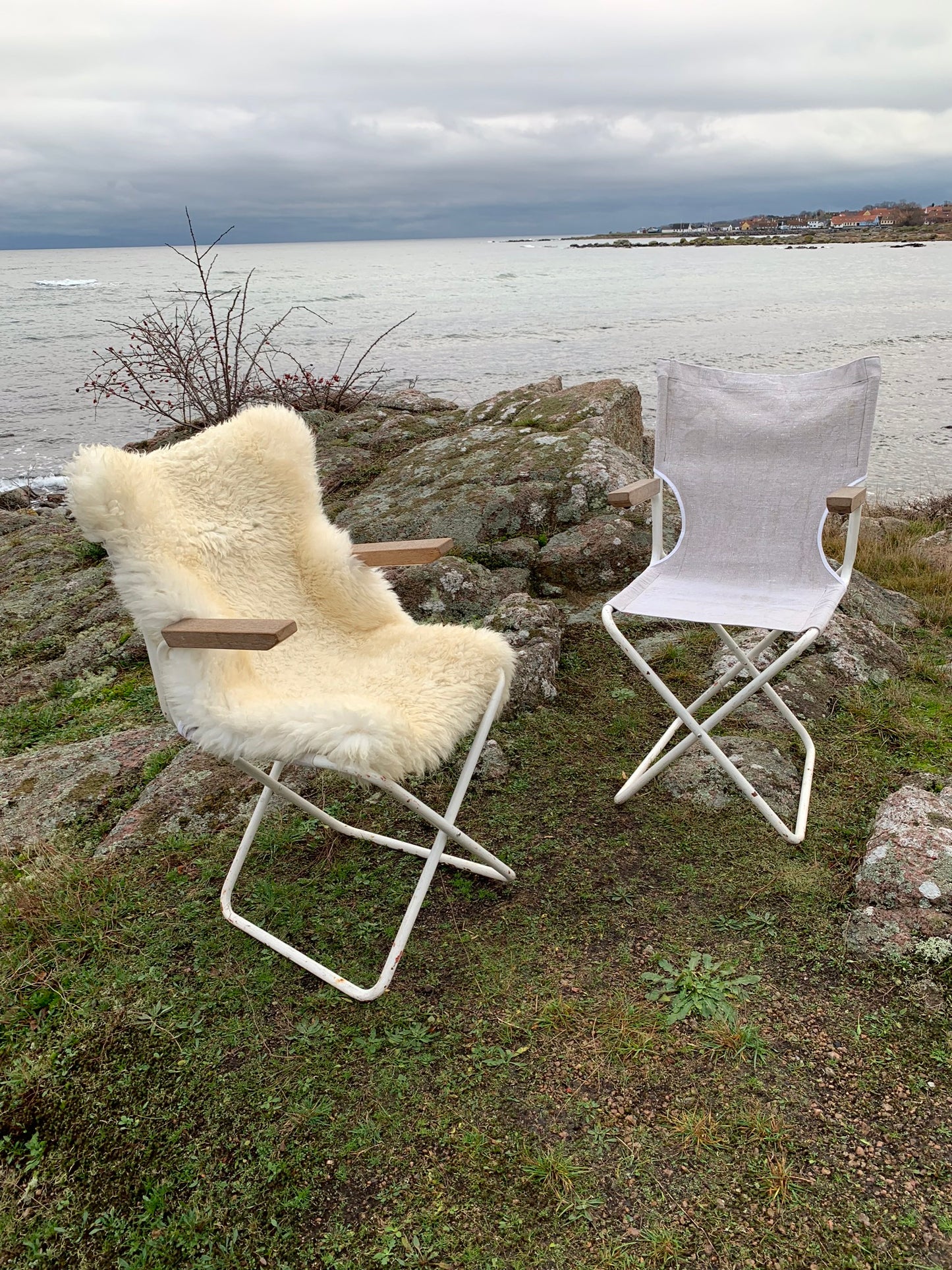 Klapstol med armlæn i teak - sælges enkeltvis (prisen er pr. stk)