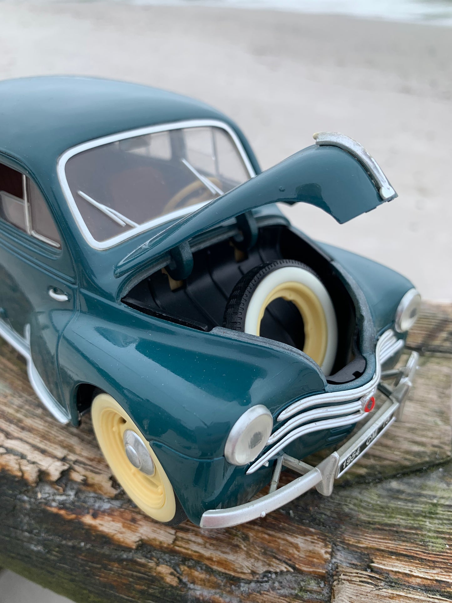 Renault 4 CV
