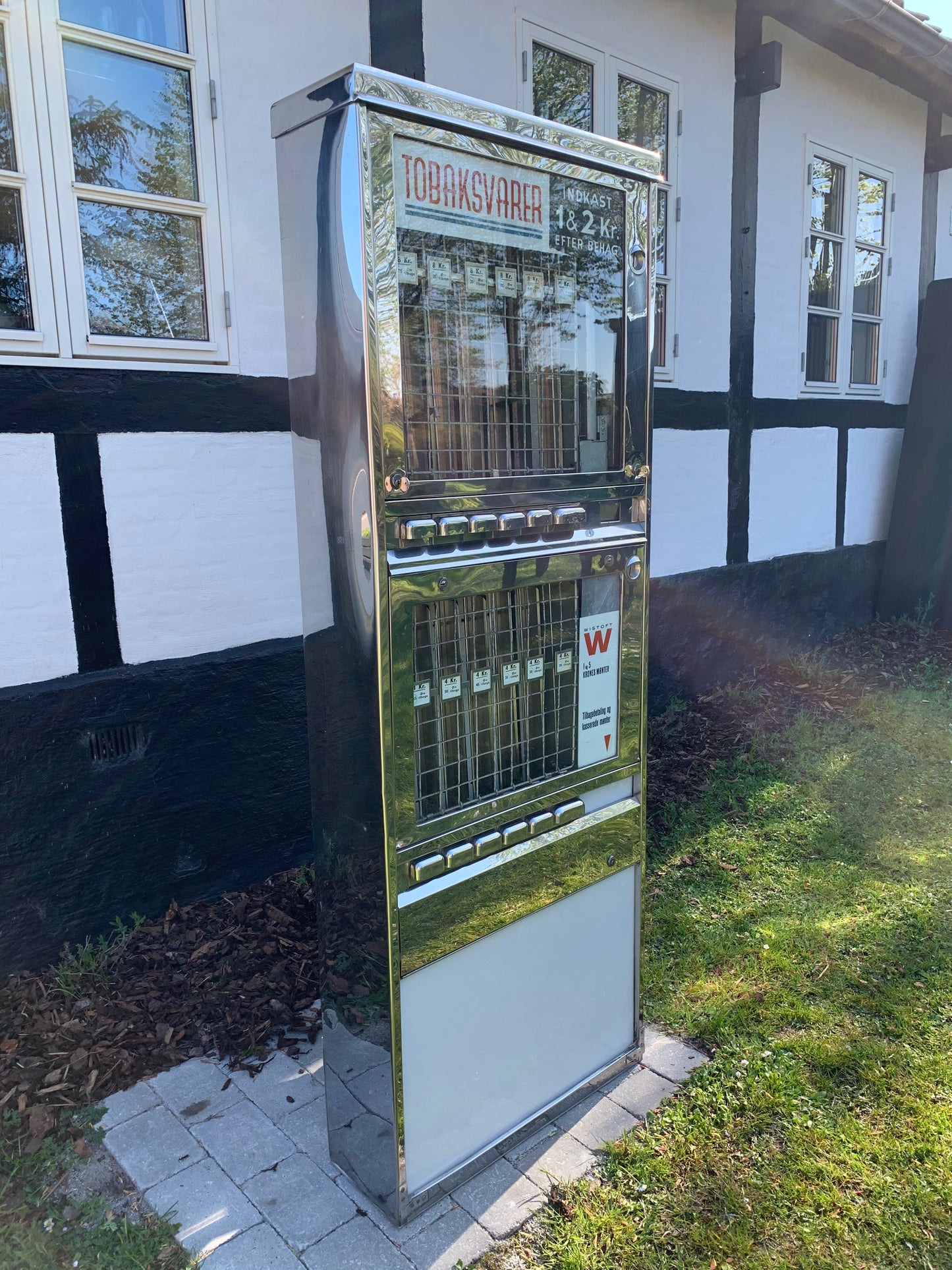 Skøn gammel automat til cigaretter