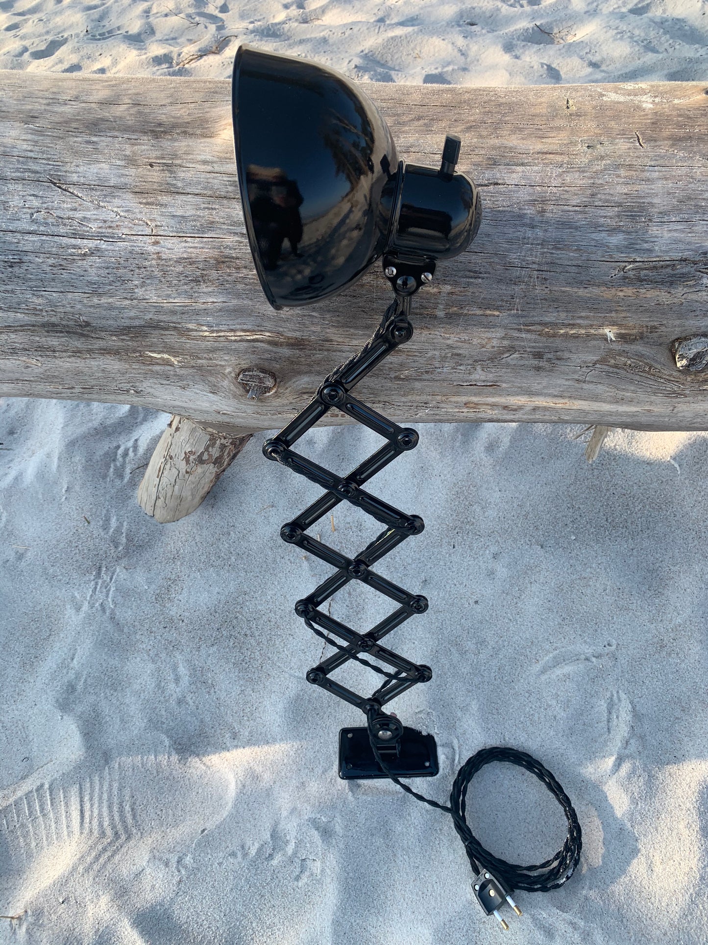 Kaiser Idell 6582 - Sort sakselampe