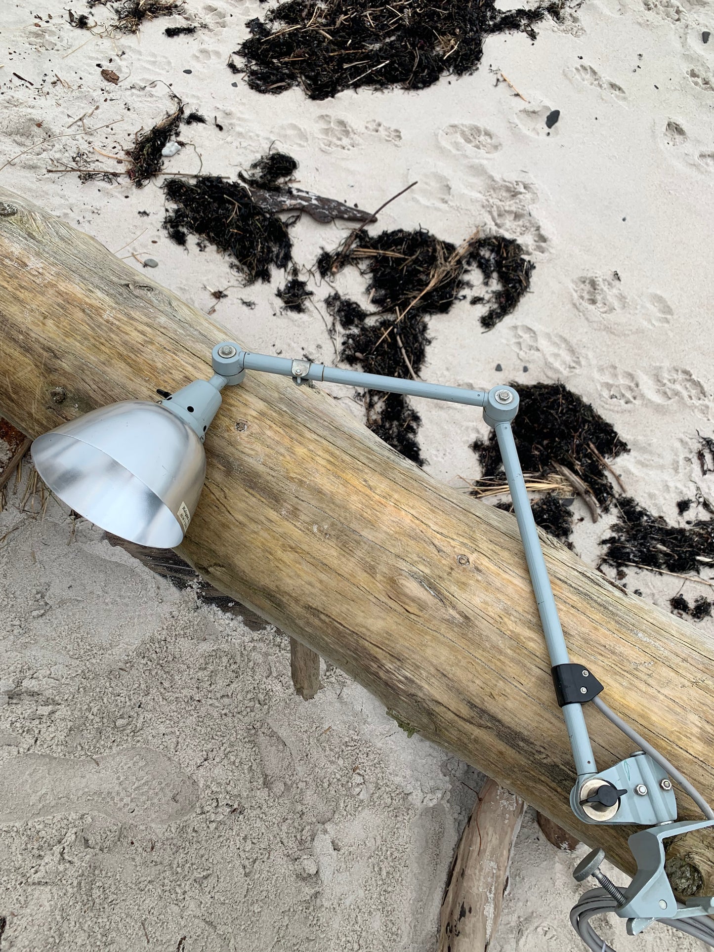 Midgard lampe med bordbeslag