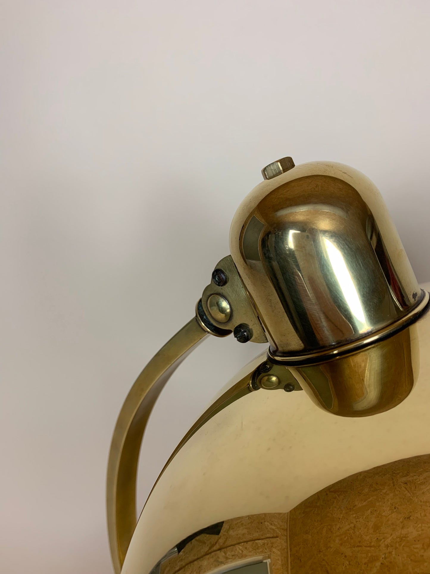 Smuk Christian Dell bordlampe i messing model 6750