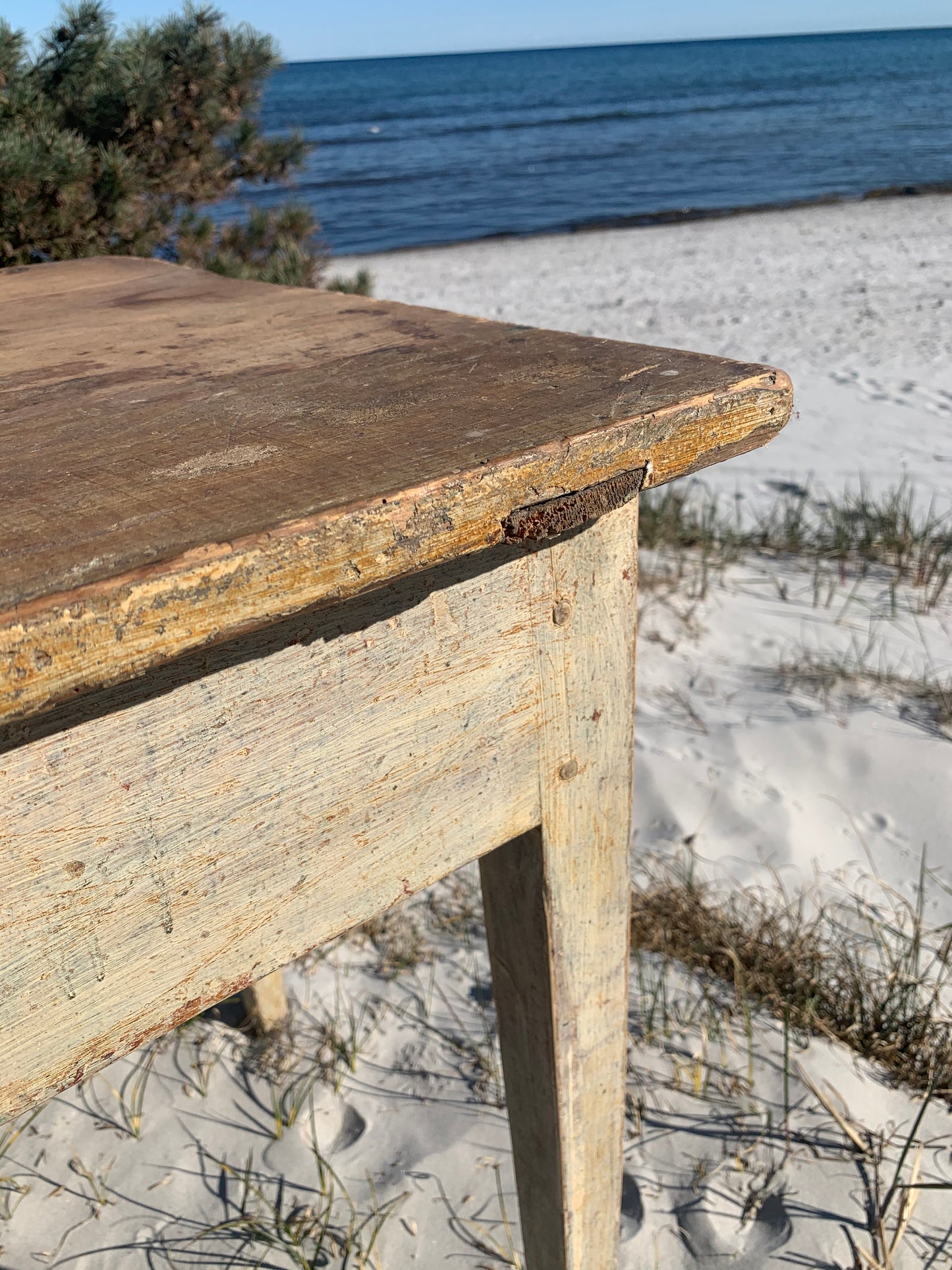 Meget smukt bord fra 1874