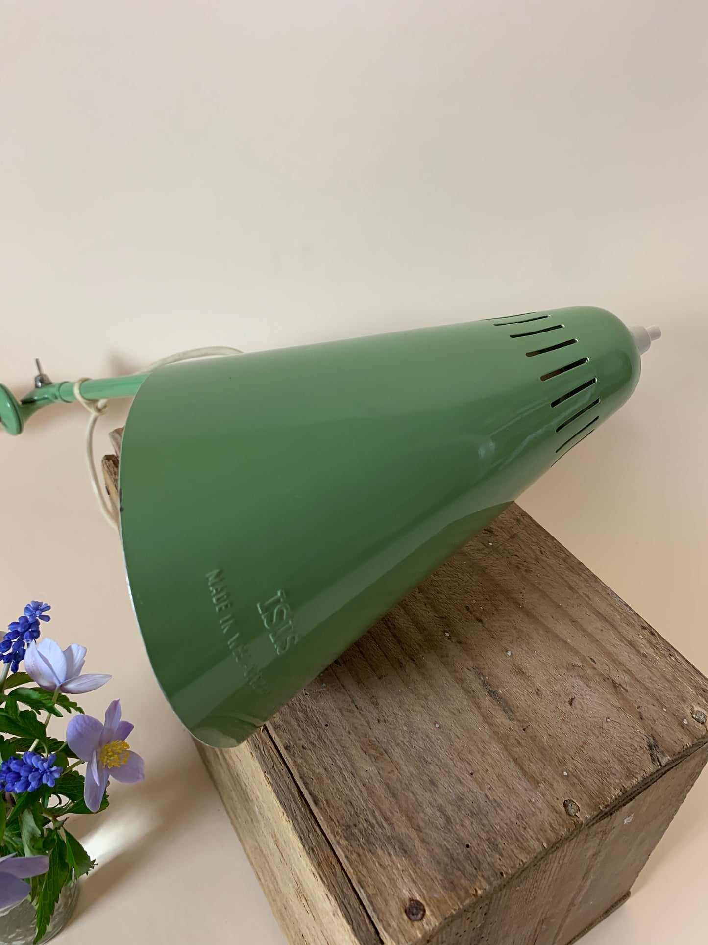 Christian Dell designet teleskop væglampe arkitekt lampe ISIS