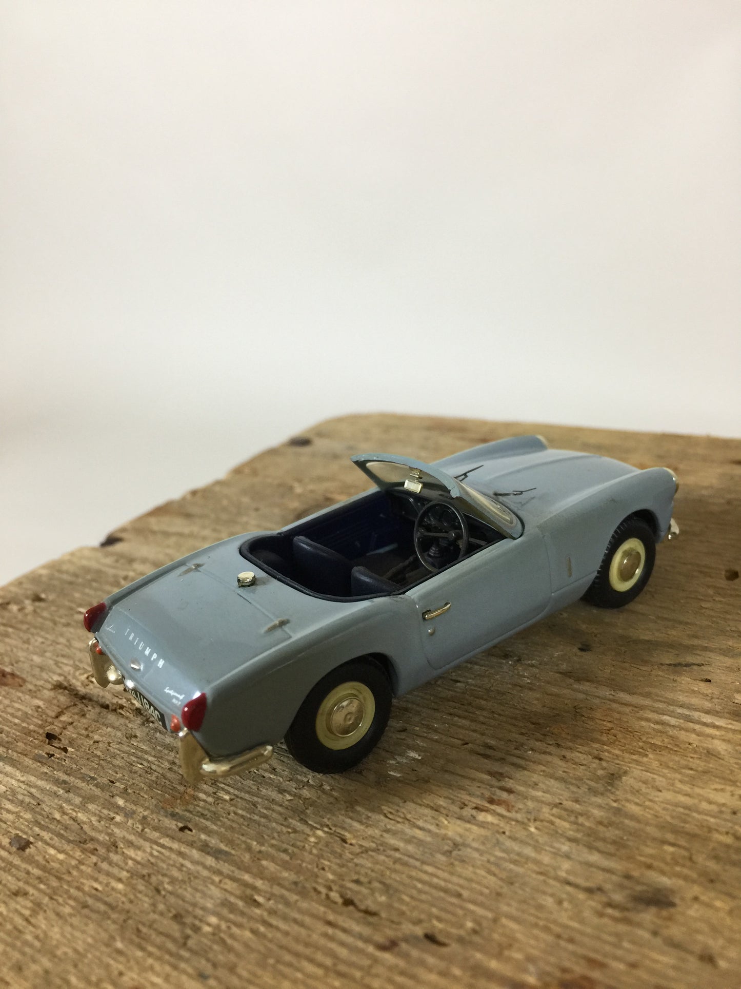 Fin Triumph Spitfire modelbil