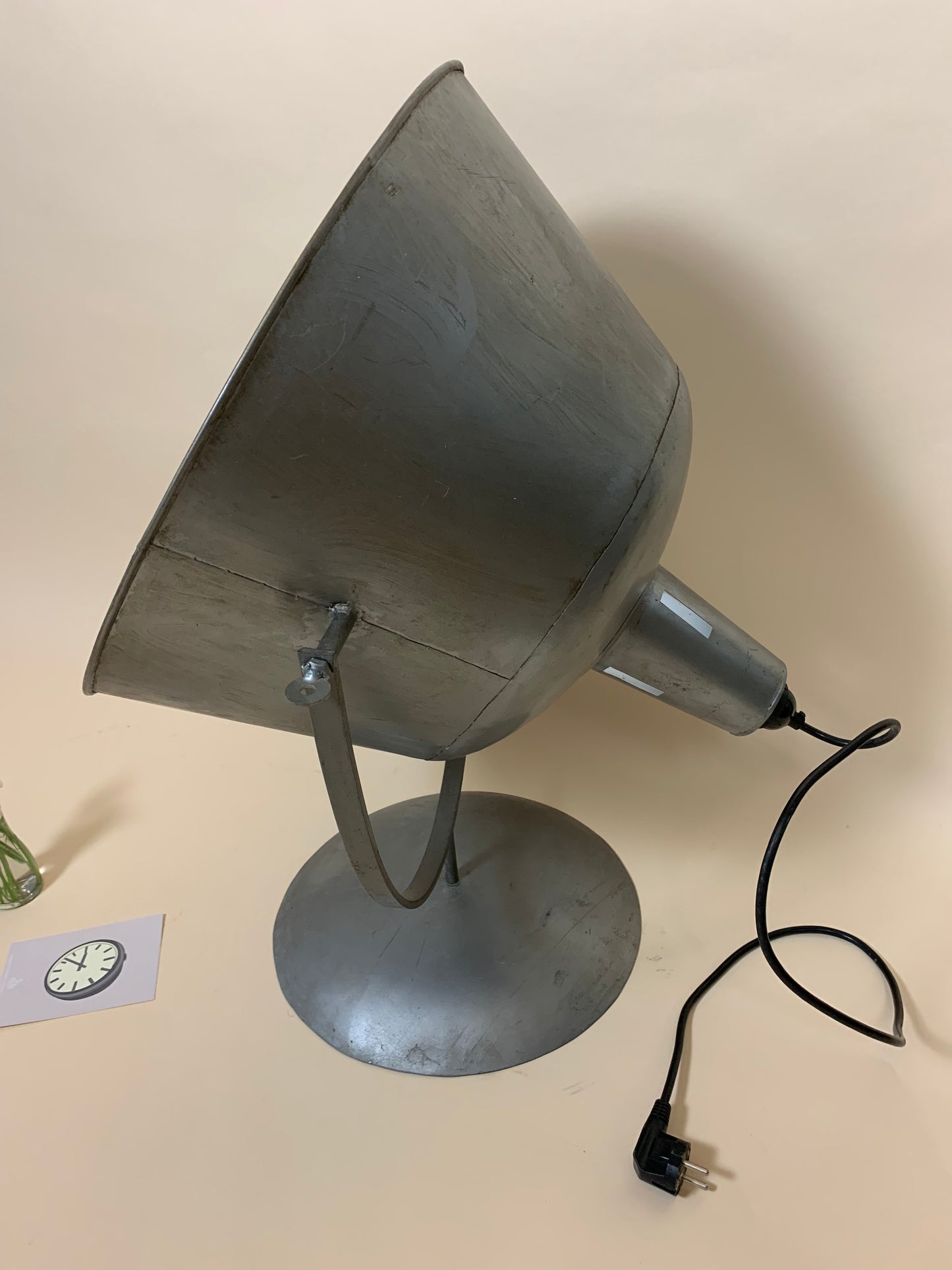 Stor industriel gulvlampe