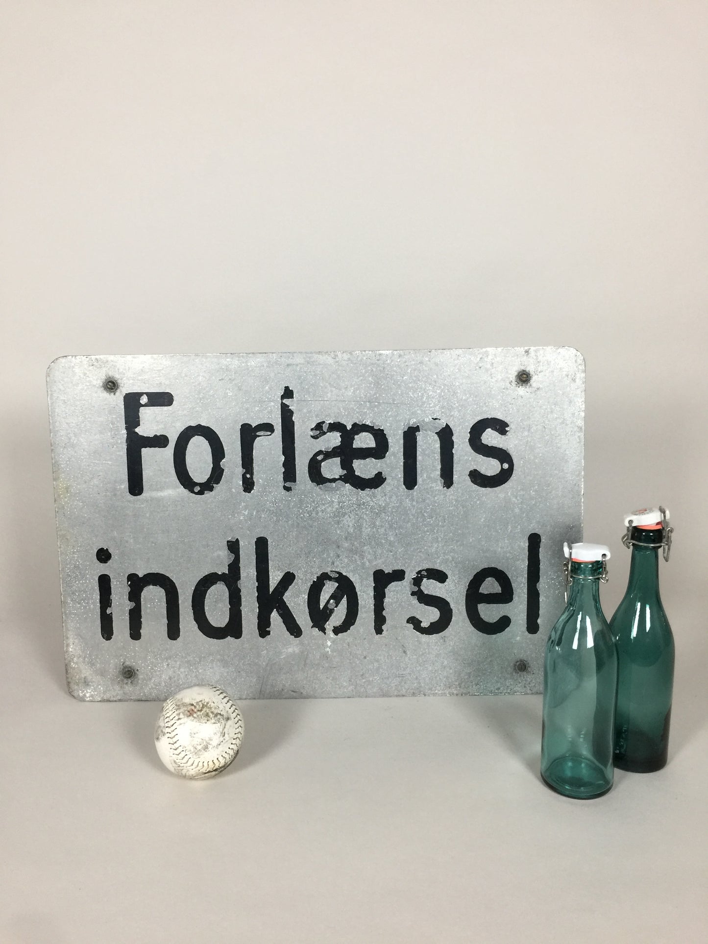 Sjovt og råt skilt