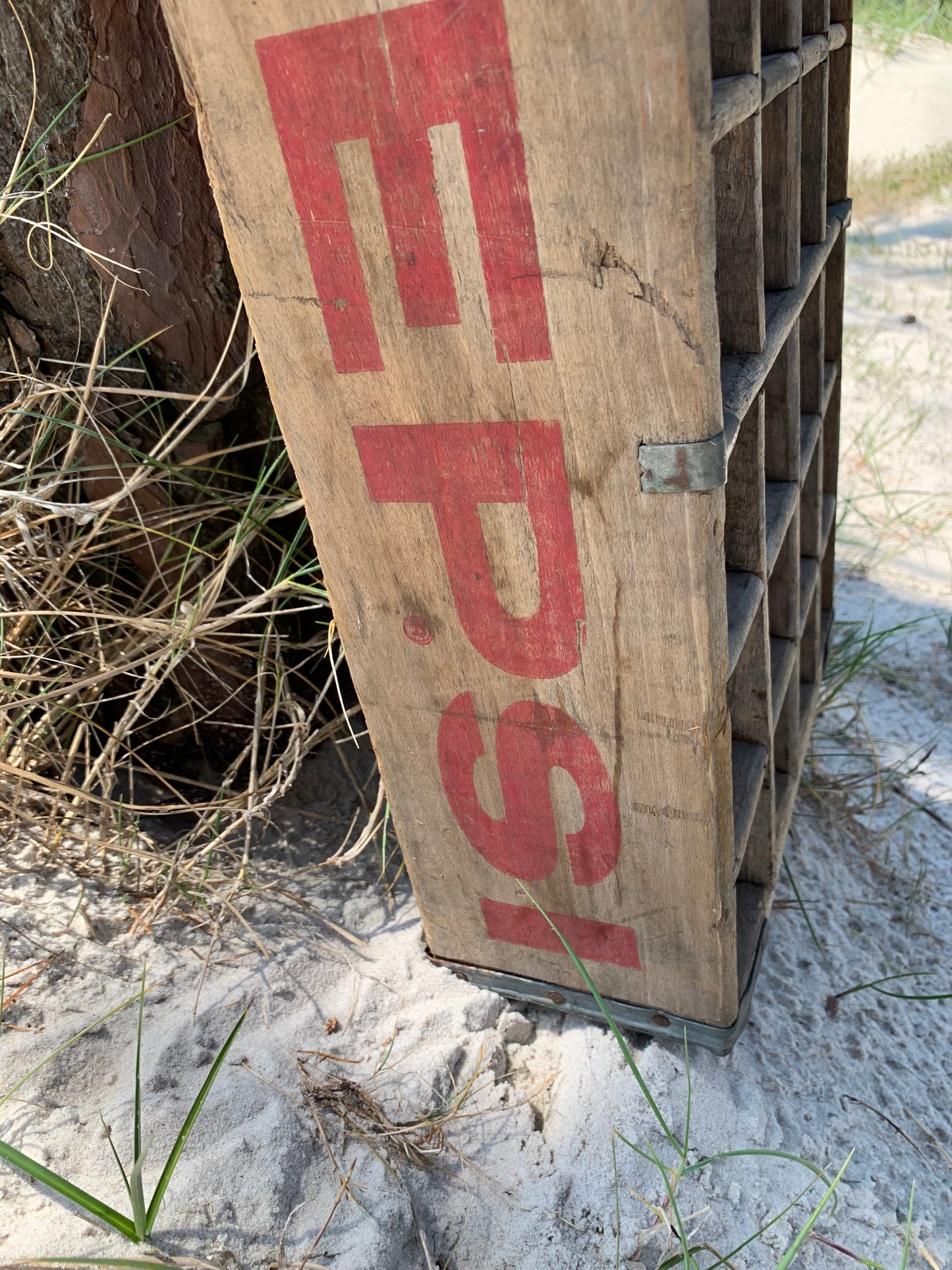 Pepsi trækasse med rum