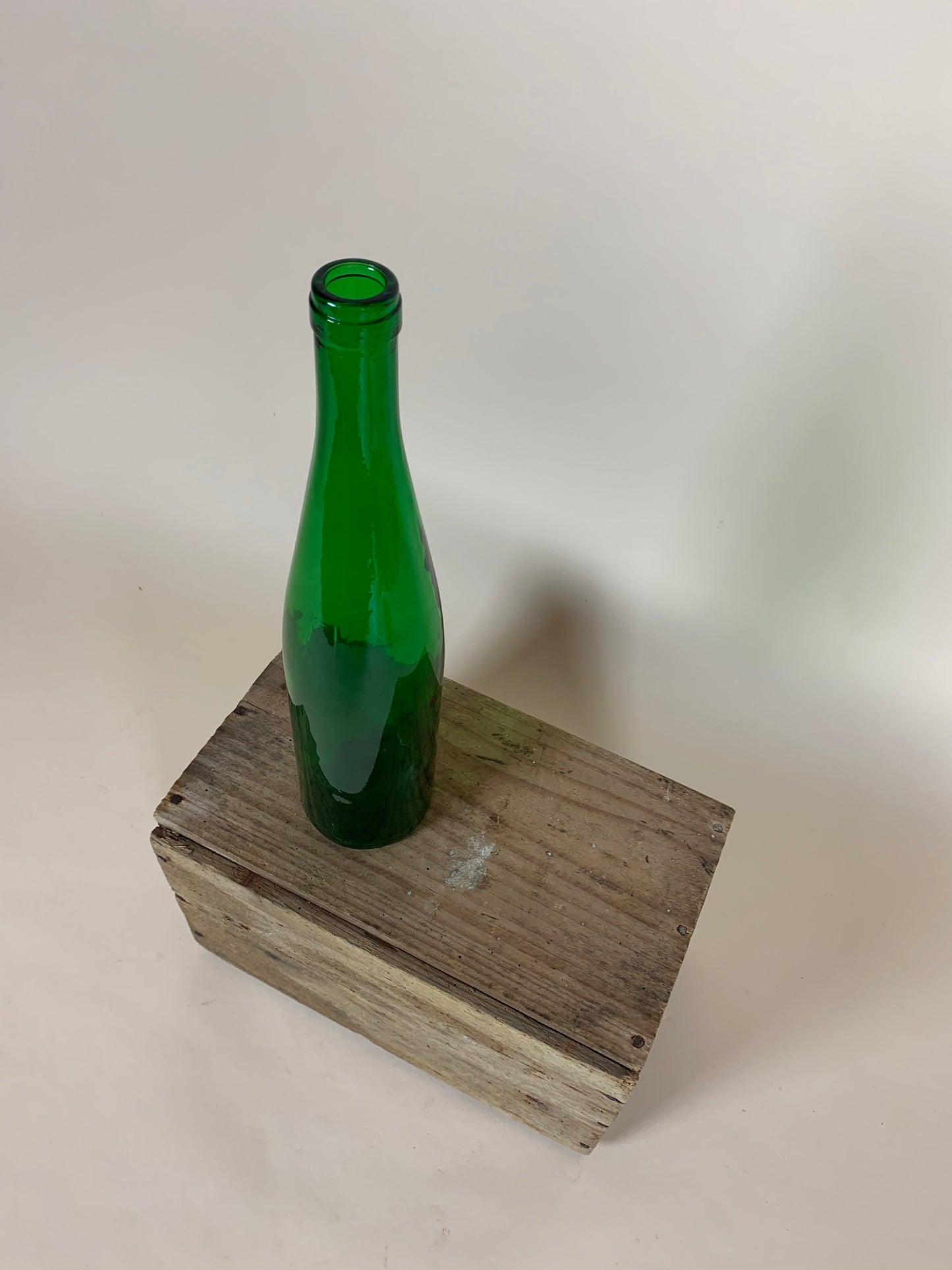Grøn glasflaske
