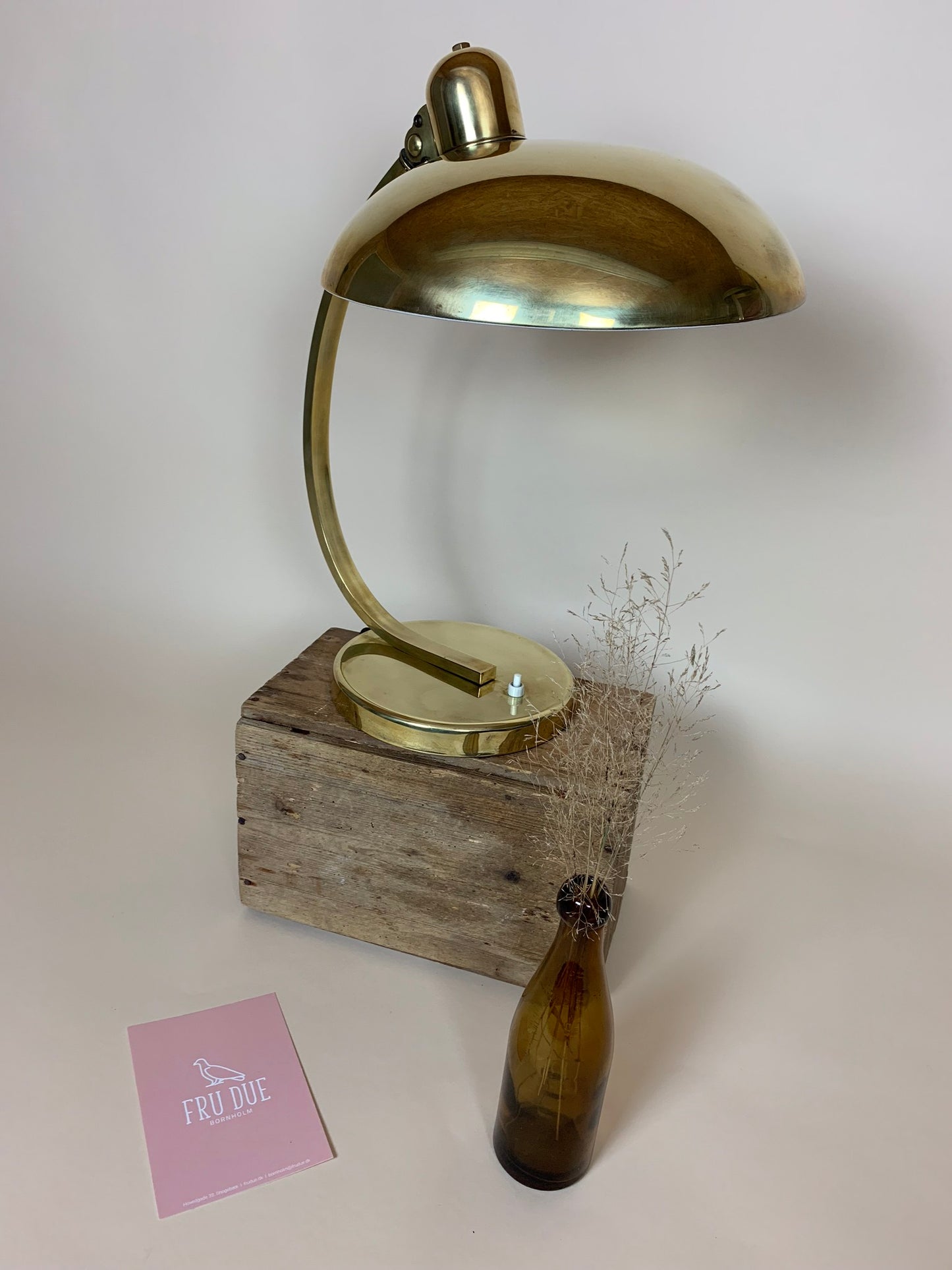 Smuk Christian Dell bordlampe i messing model 6750