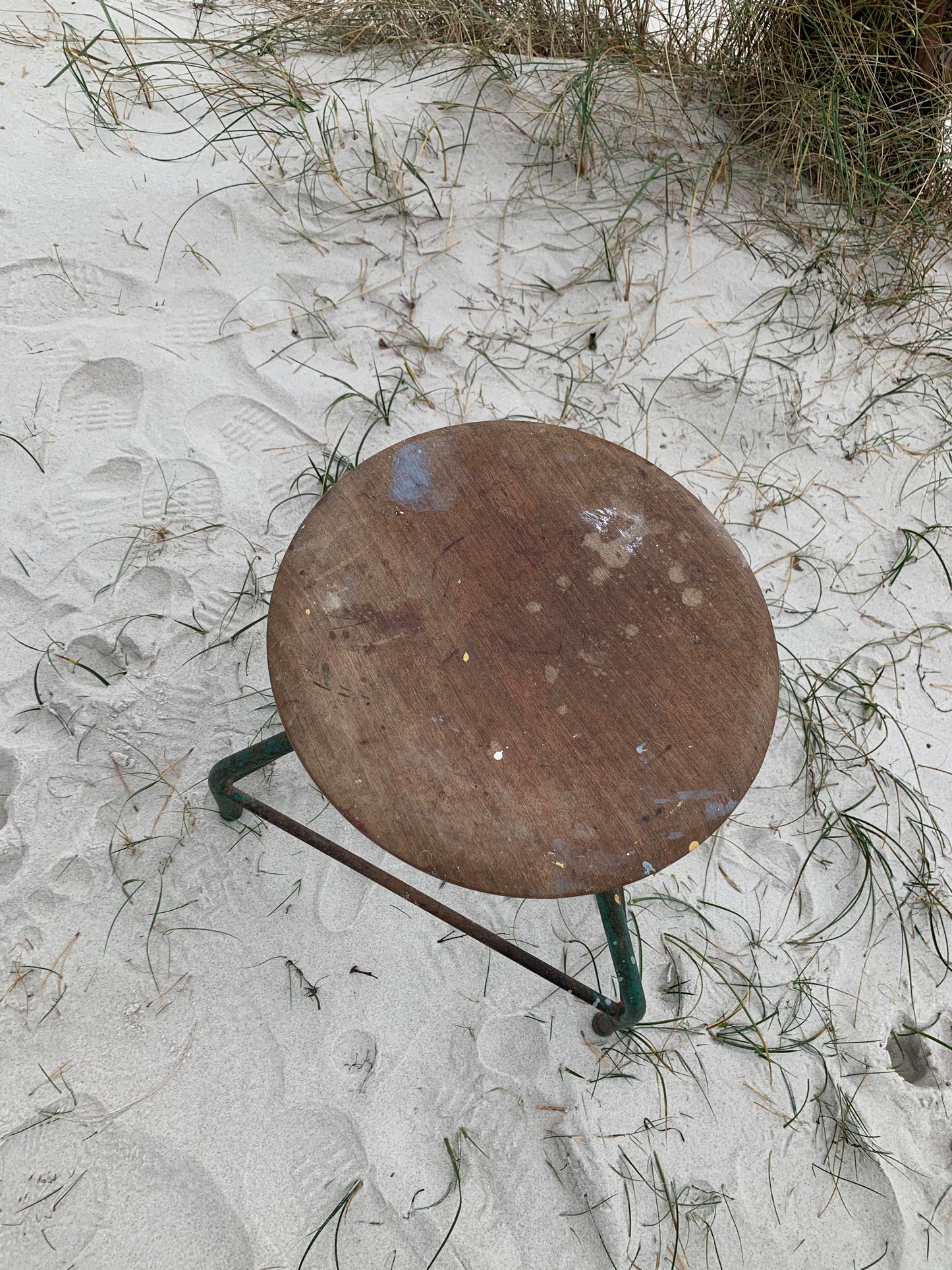 Industriel taburet med masser af patina