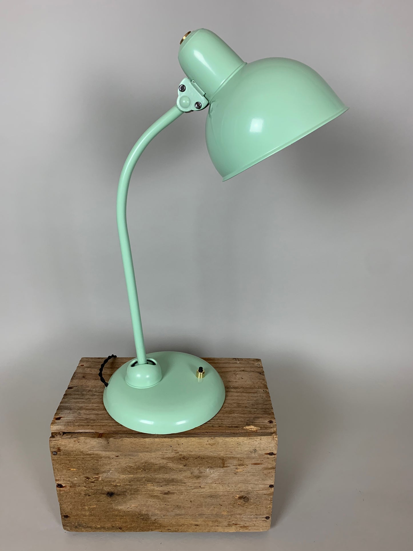 Kaiser Idell 6551 - Mintgrøn