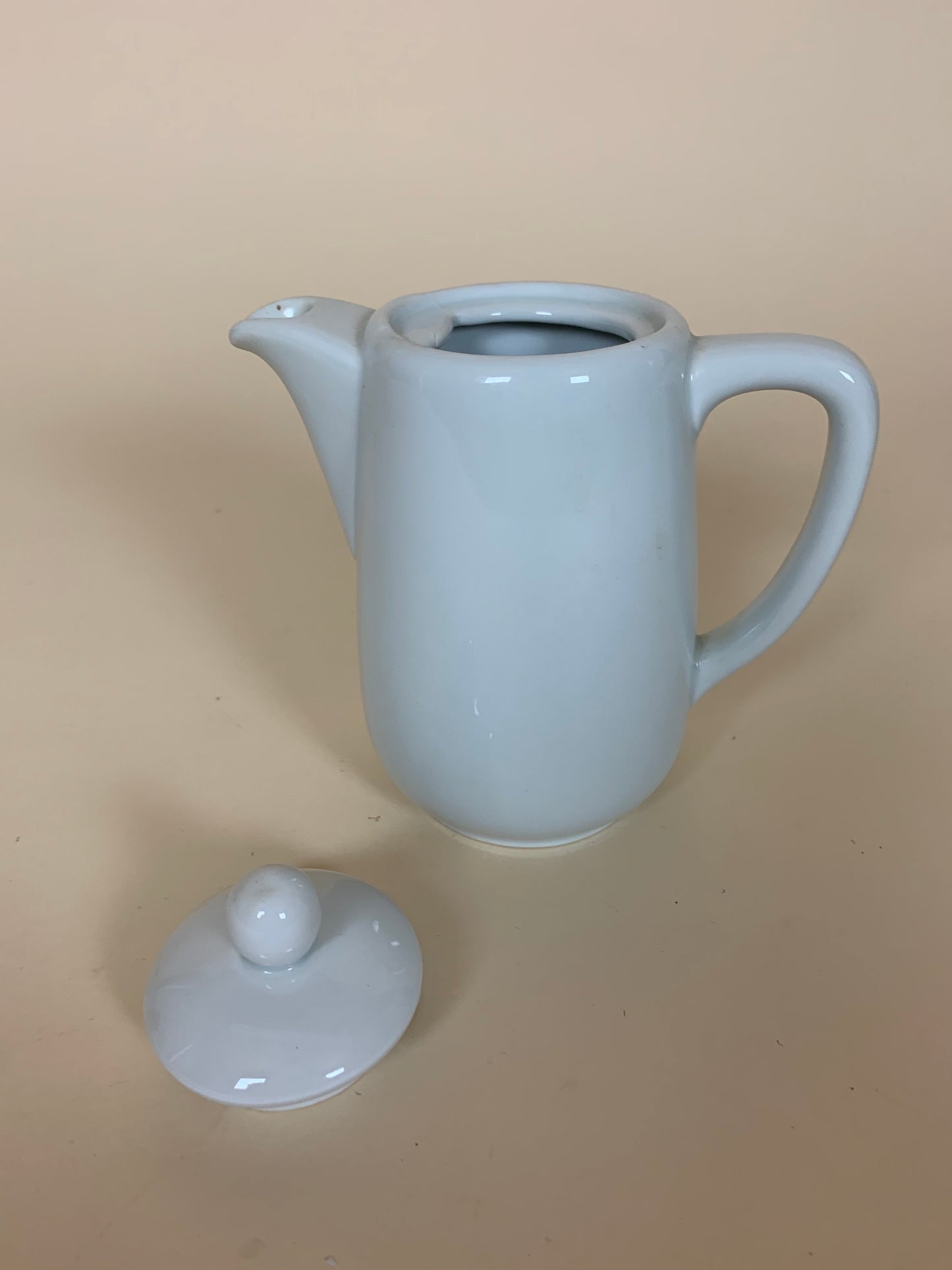 Lille porcelænskande med låg