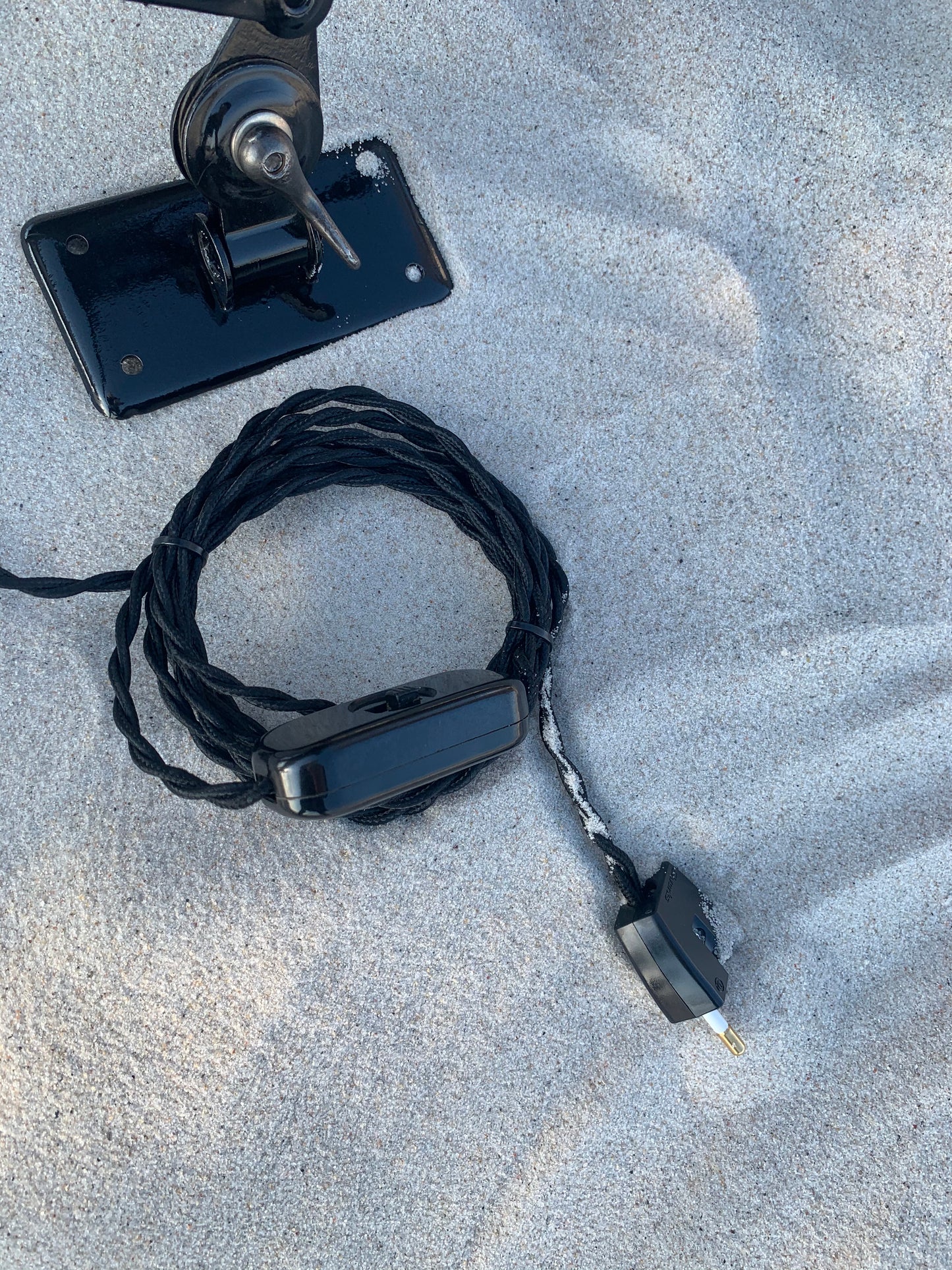 Kaiser Idell 6582 - sort sakselampe