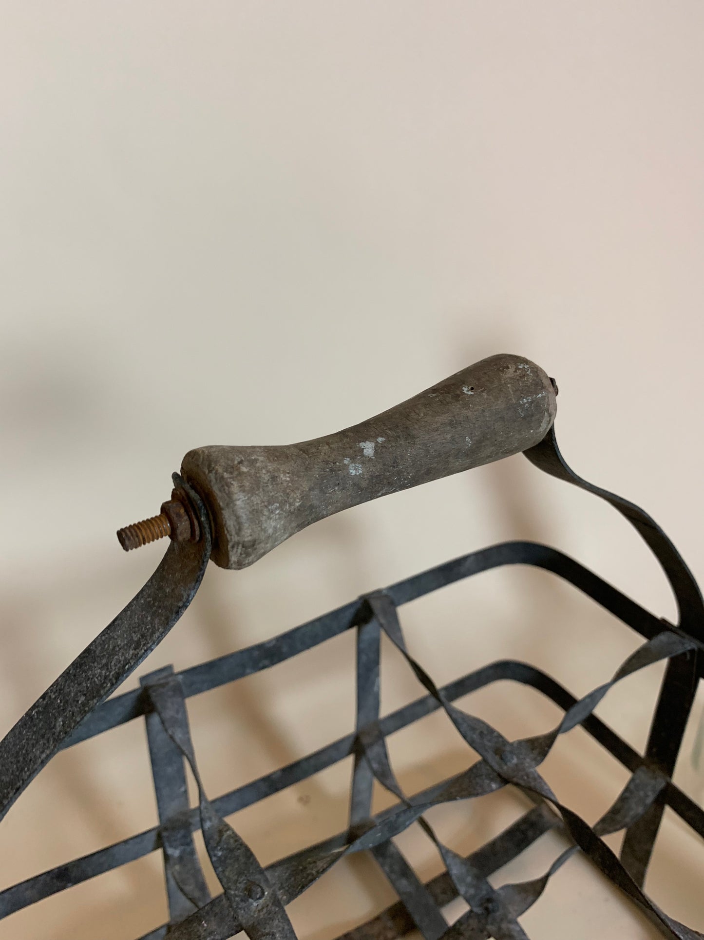 Fin gammel flaskeholder til 6 flasker
