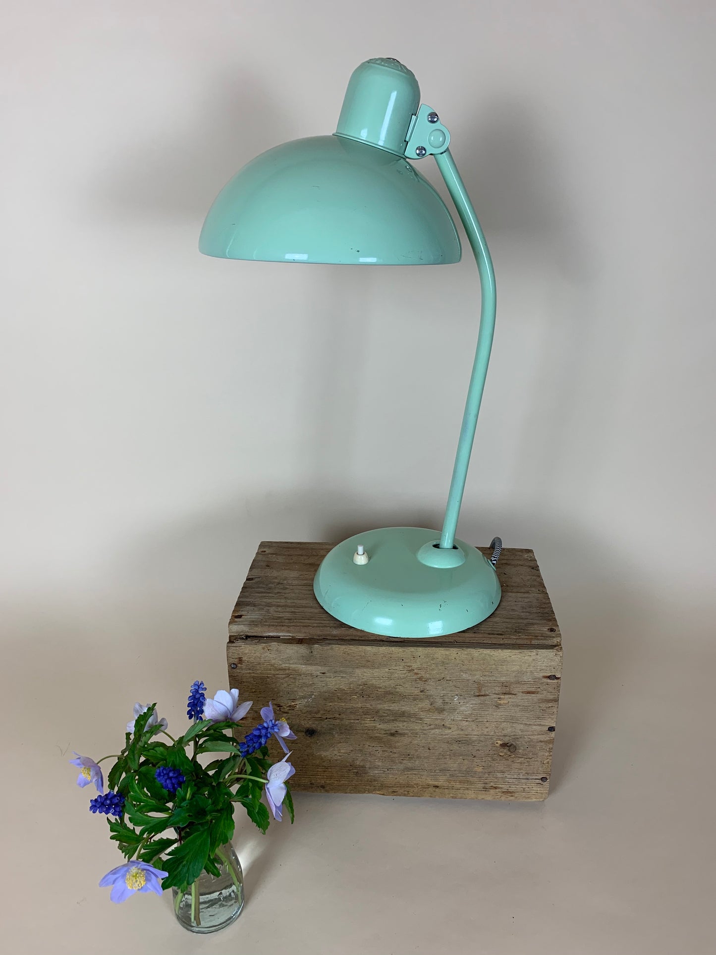 Kaiser Idell 6556 bordlampe - lysgrøn