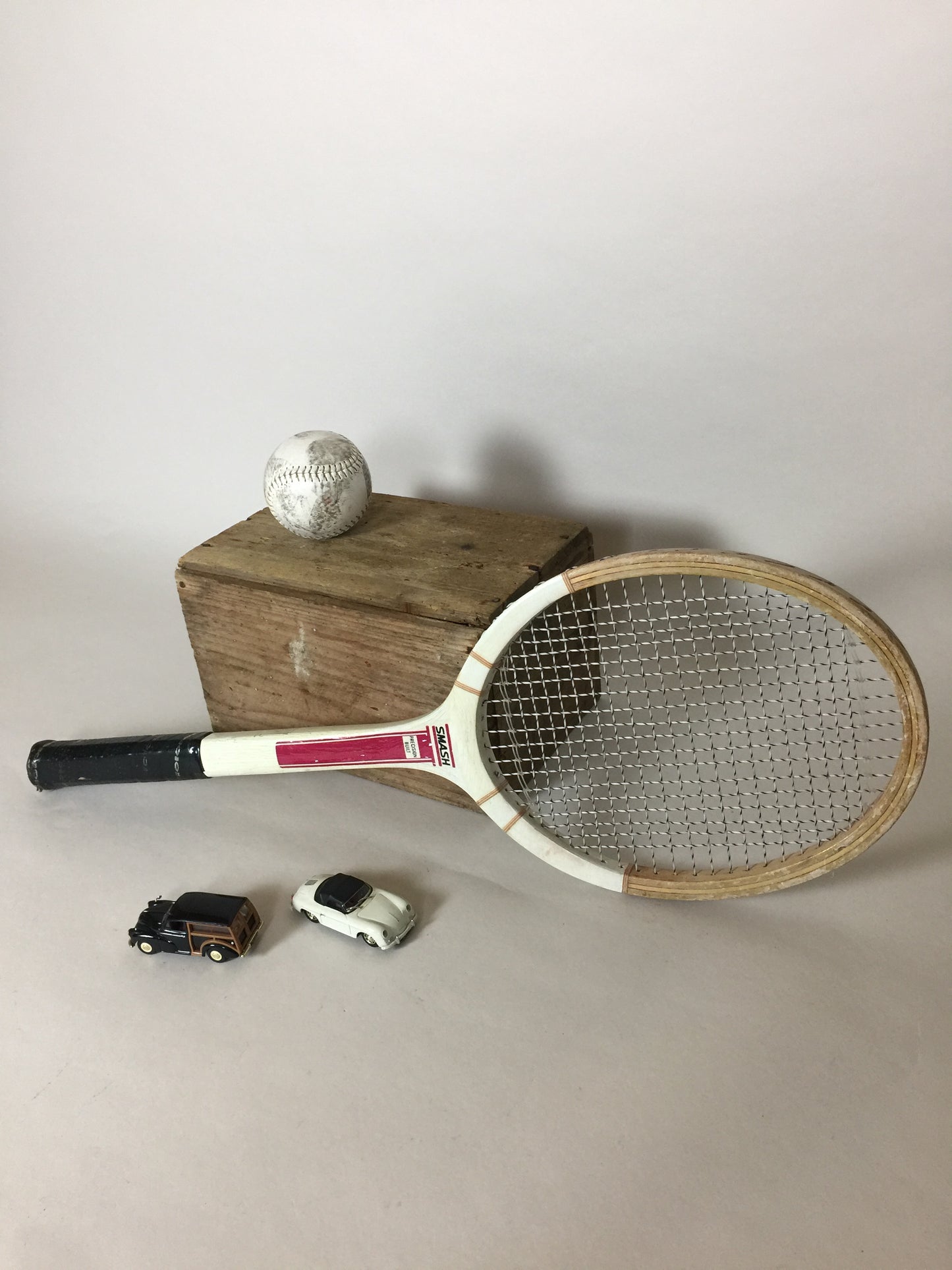 Fin gammel tennisketcher