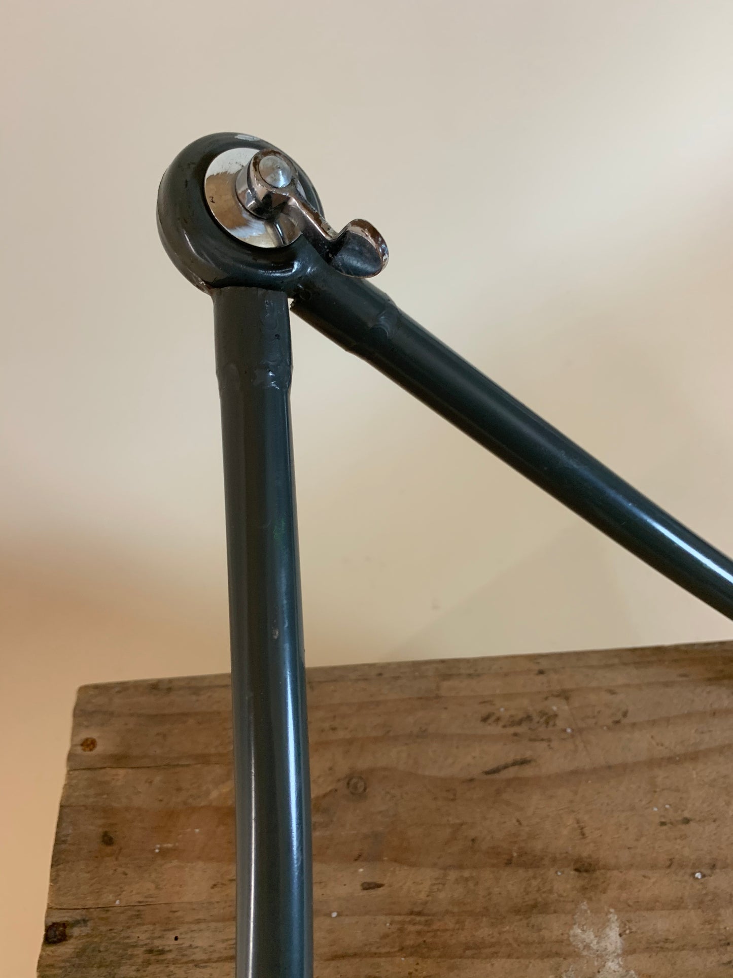Kaiser Idell 6726 arkitektlampe