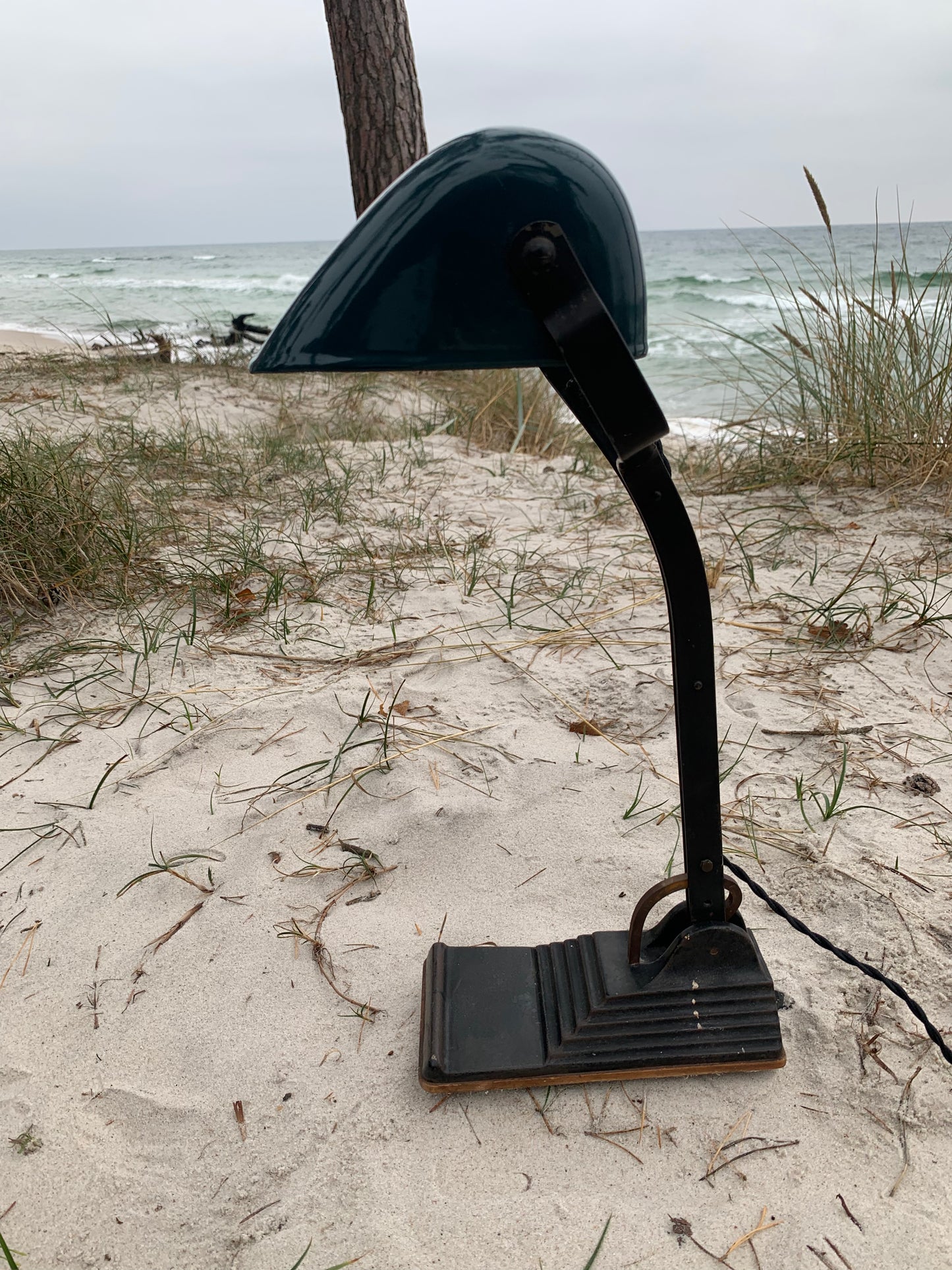 Notarlampe med emaljeskærm