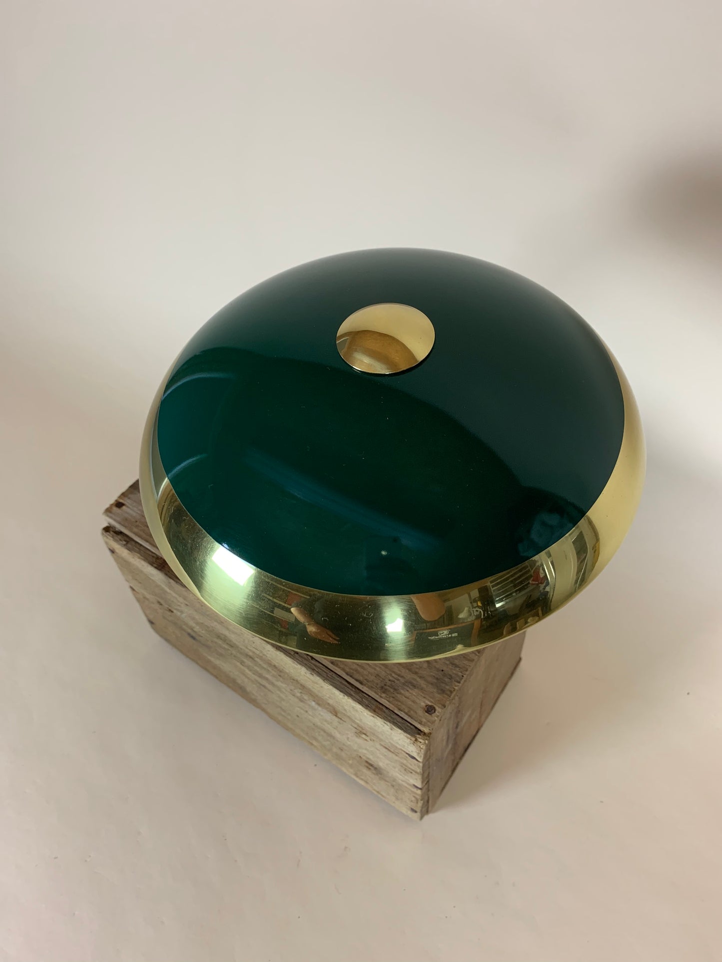 Helo bordlampe - Grøn og messing