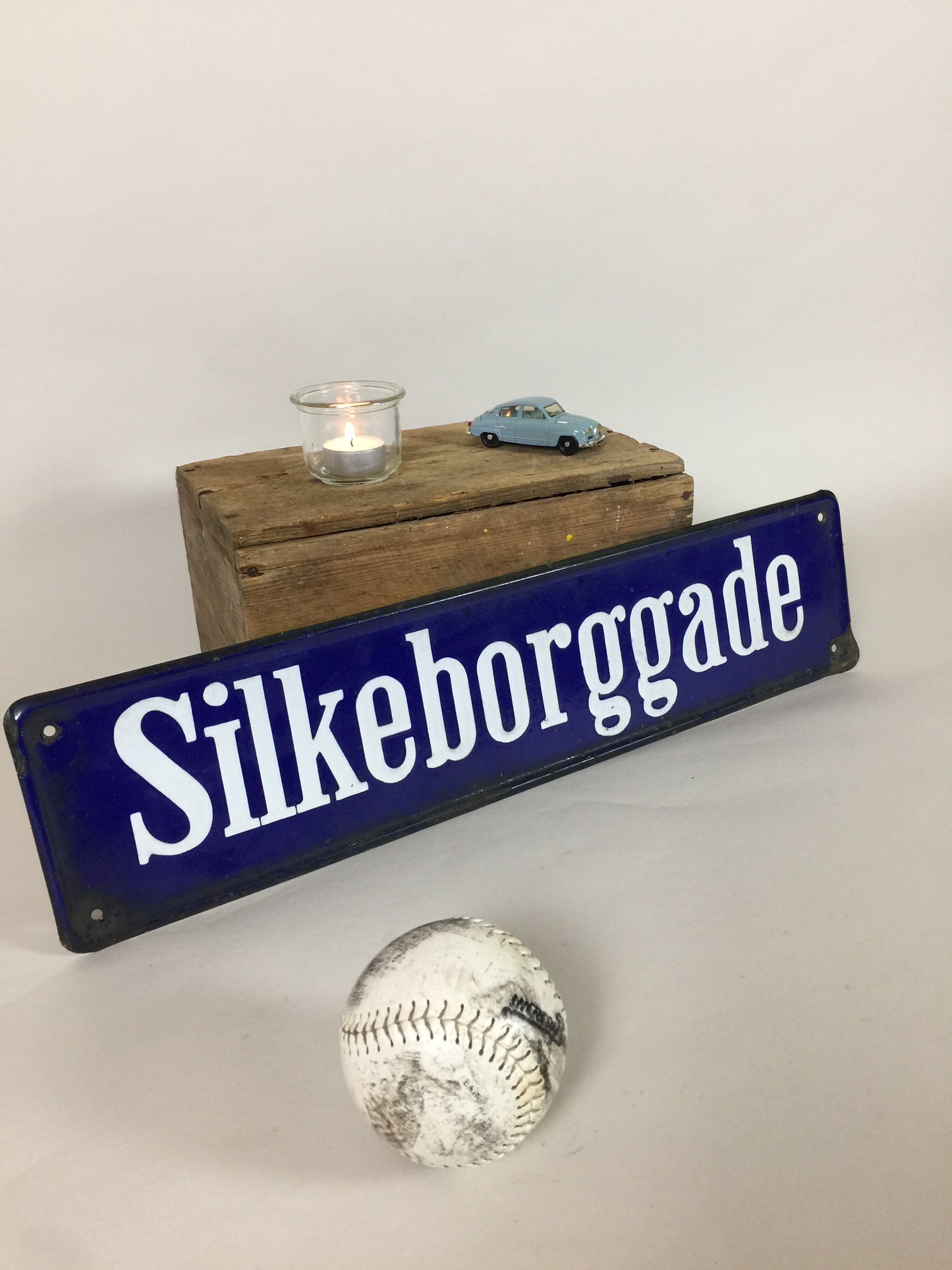 Fint gammelt vejskilt fra Silkeborggade