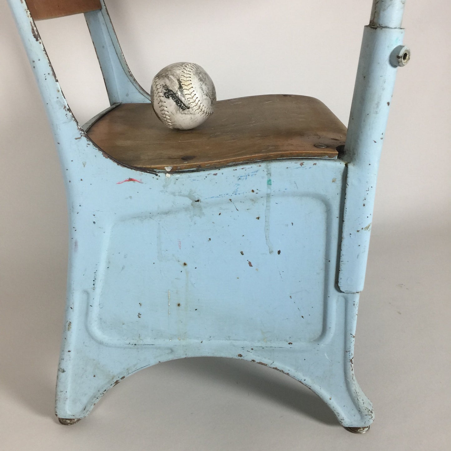 Rå og lækker vintage skolepult fra New York