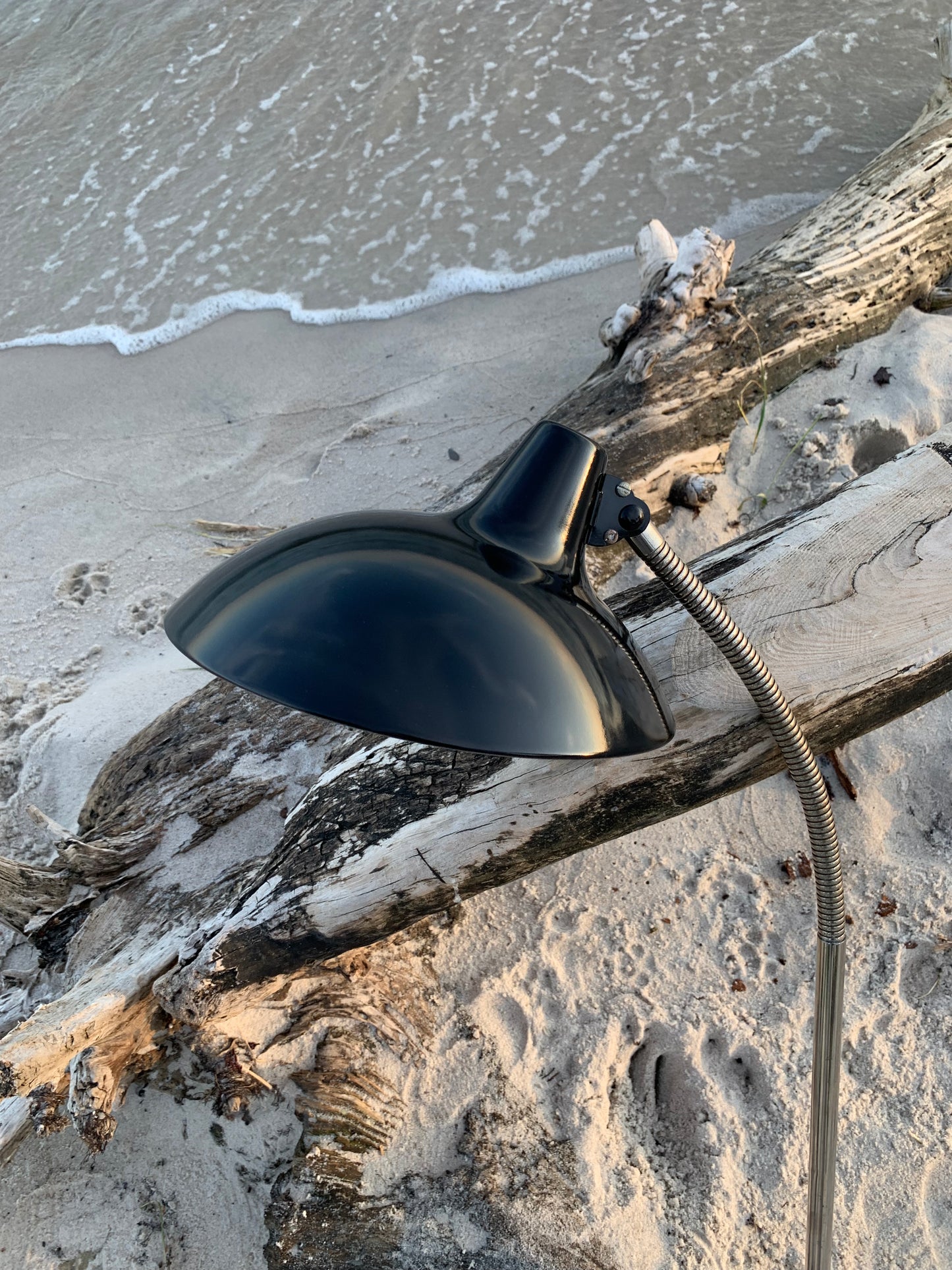 Kaiser Idell 6861 - Sort