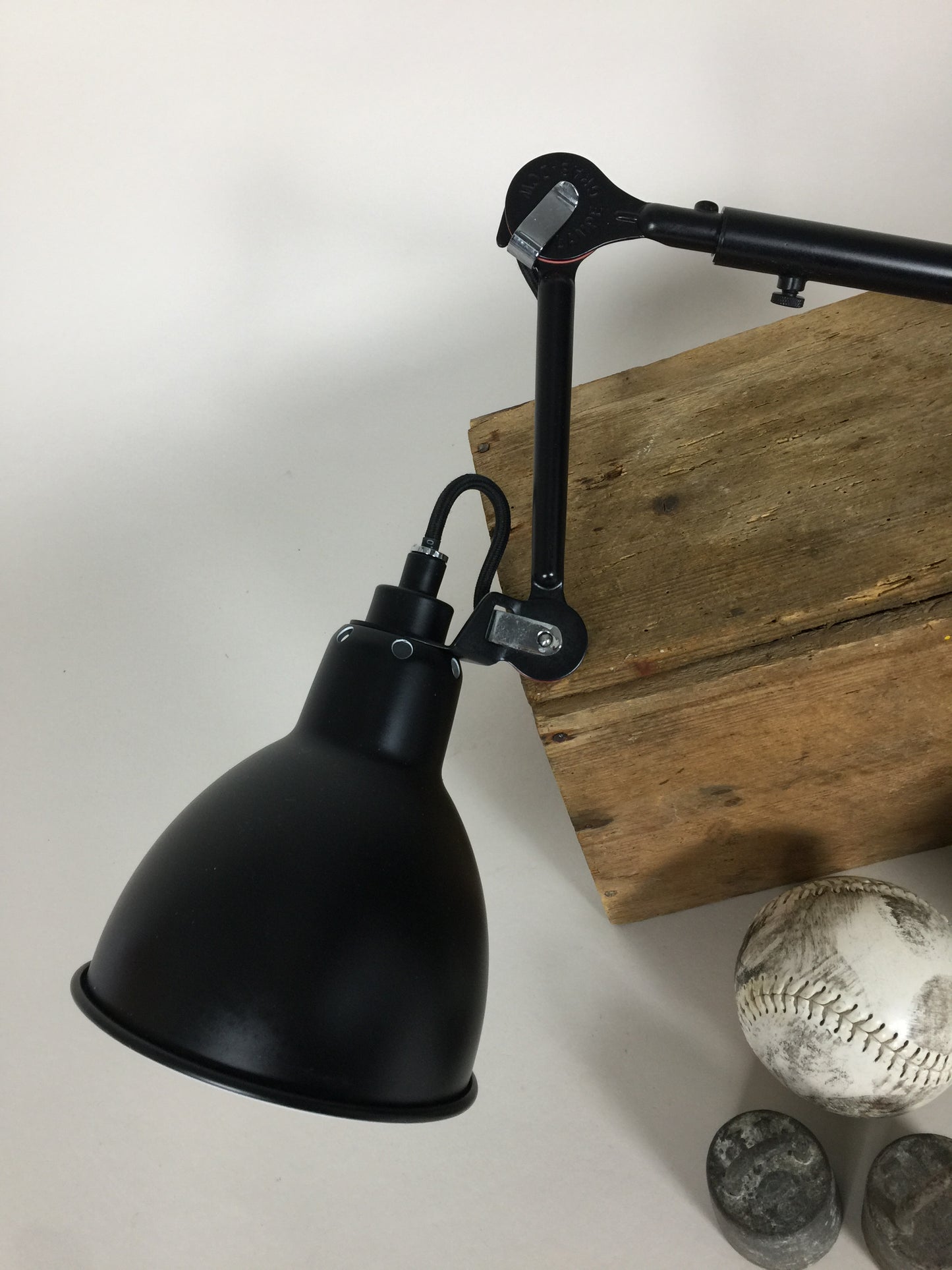 Lampe Gras smuk og karakteristisk