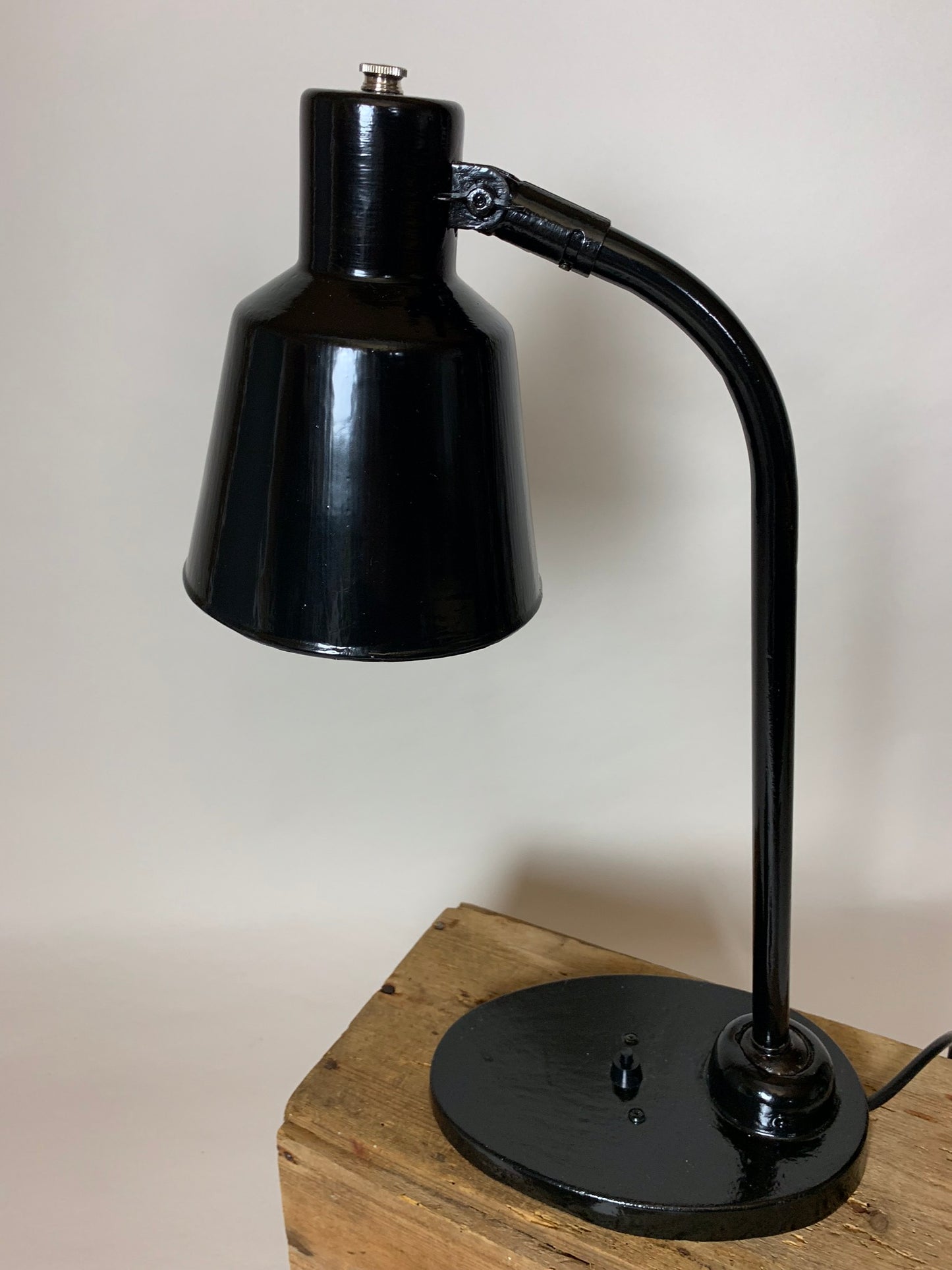 Skøn sort vintagelampe