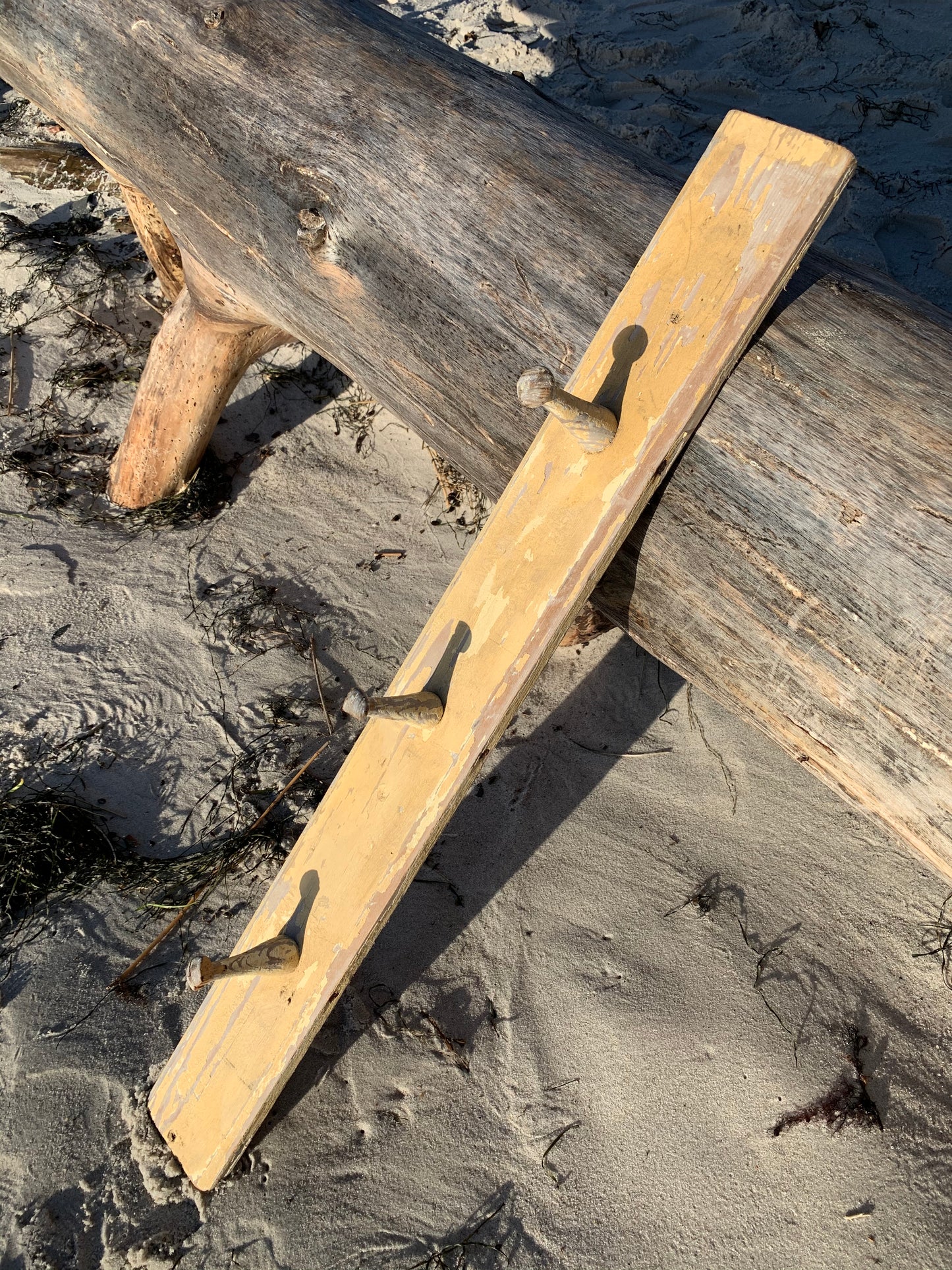 Skøn gammel knagerække