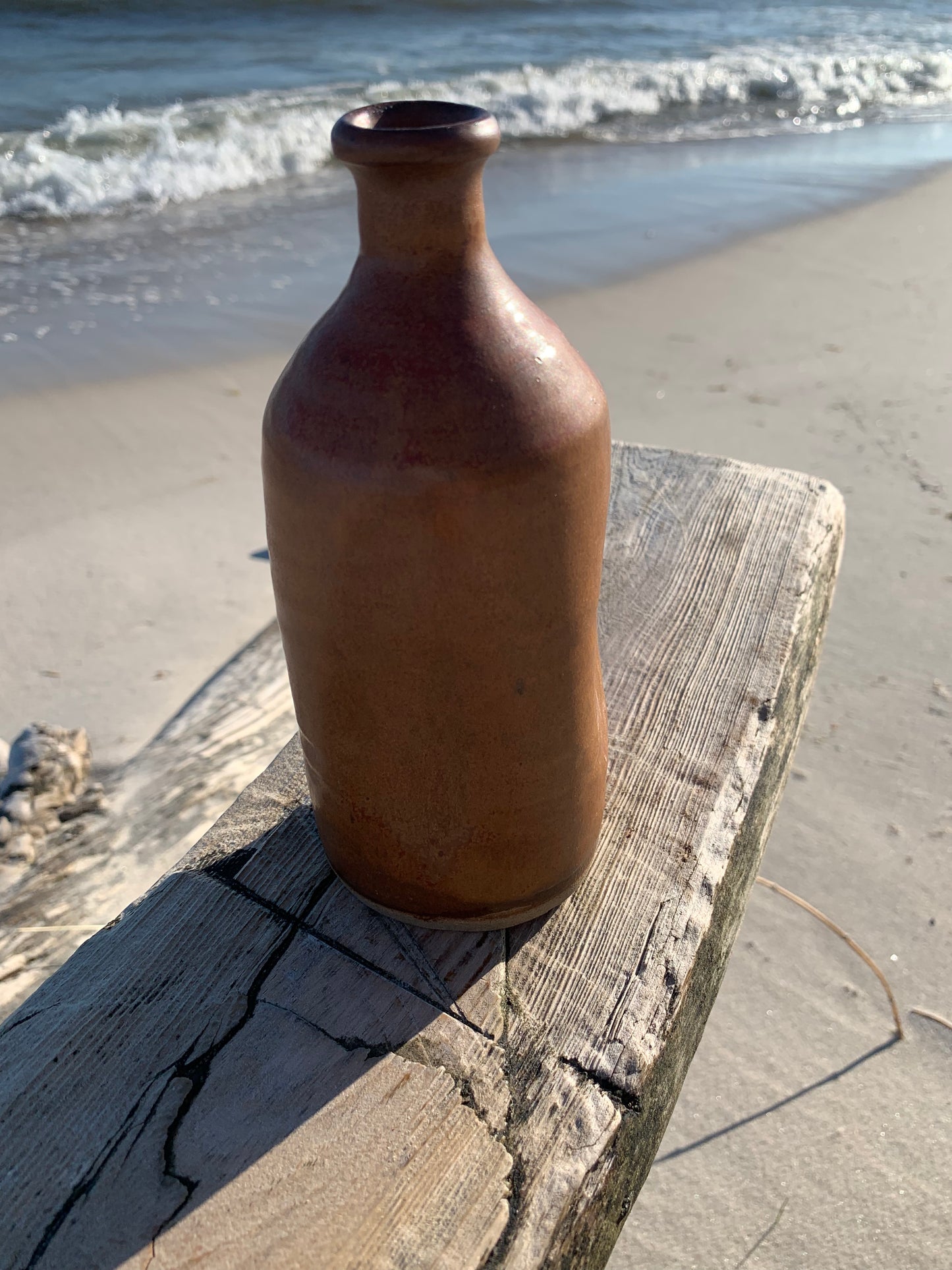 Keramik vase med sjov formgivning