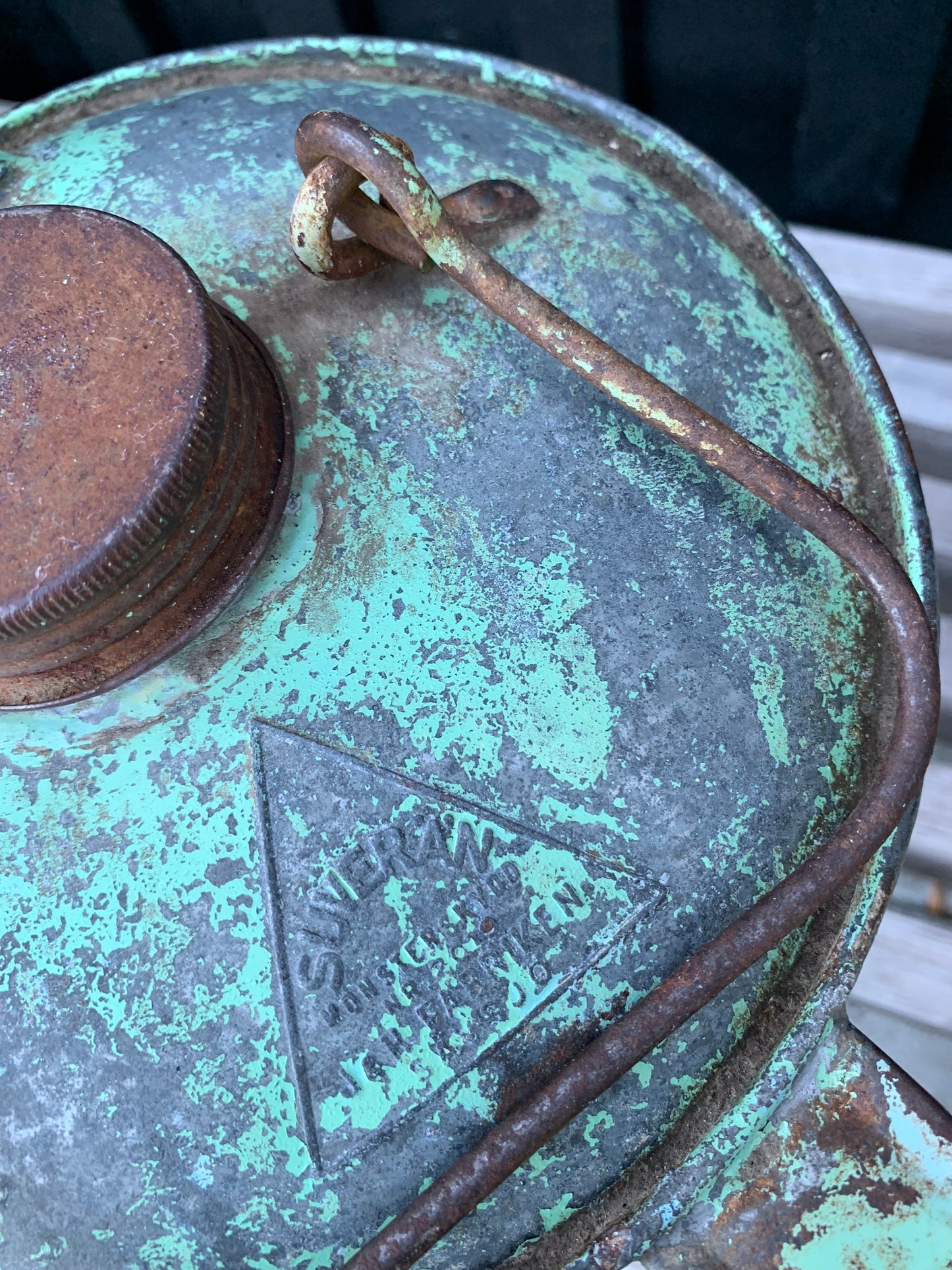 Oliekande med lækker patina