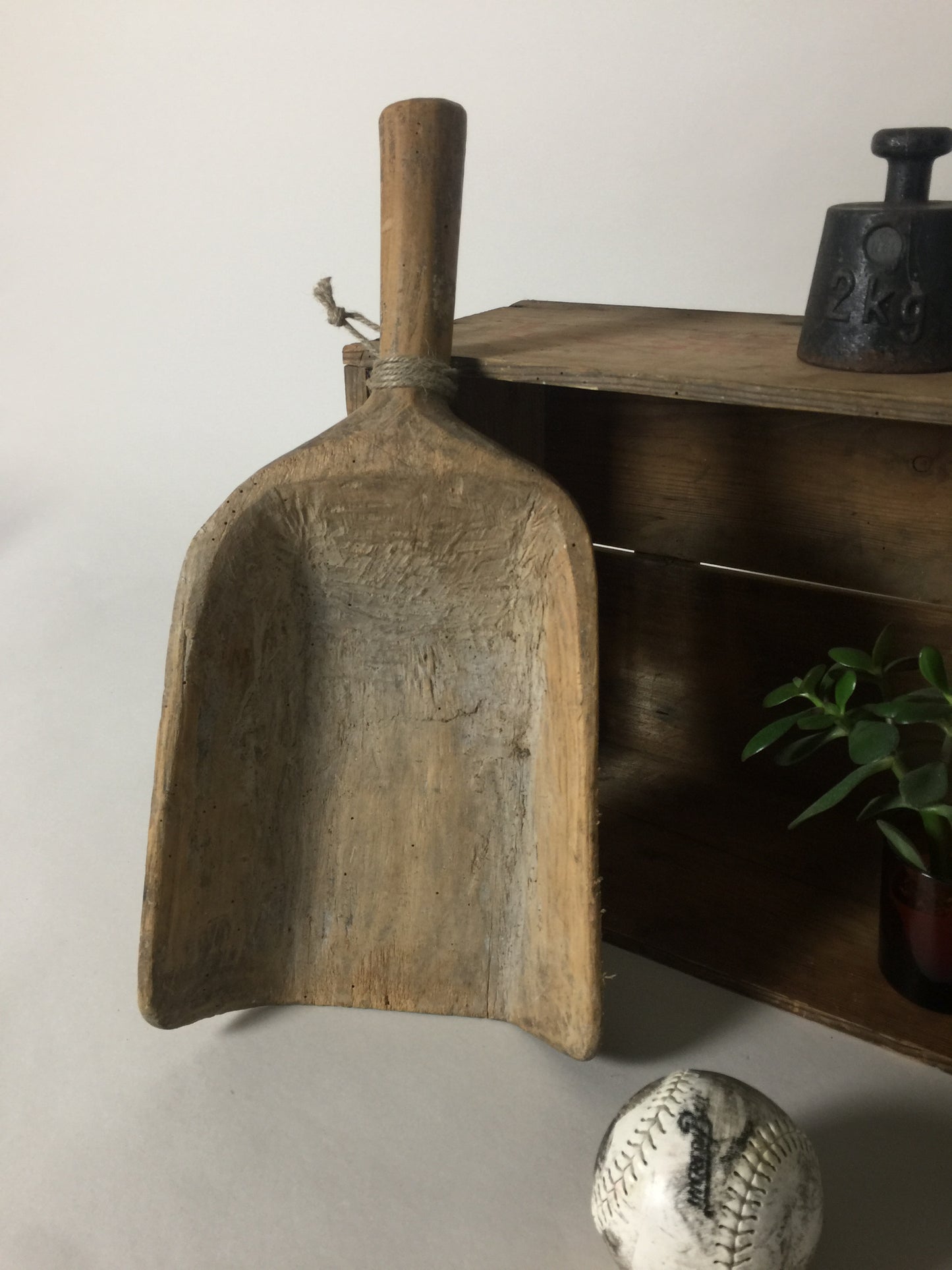 Træøse med skøn patina