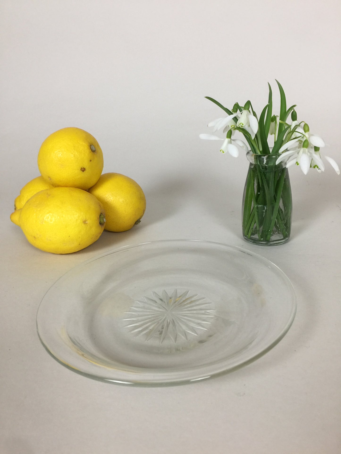 Skønne små asietter i glas (sælges enkeltvis)