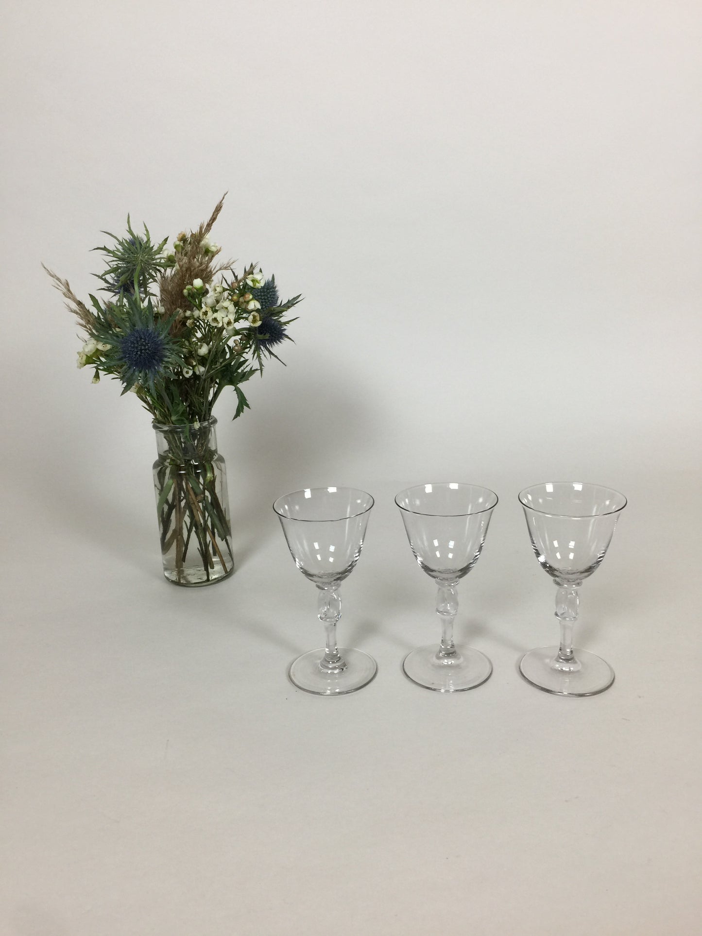 Tre fine og gamle glas