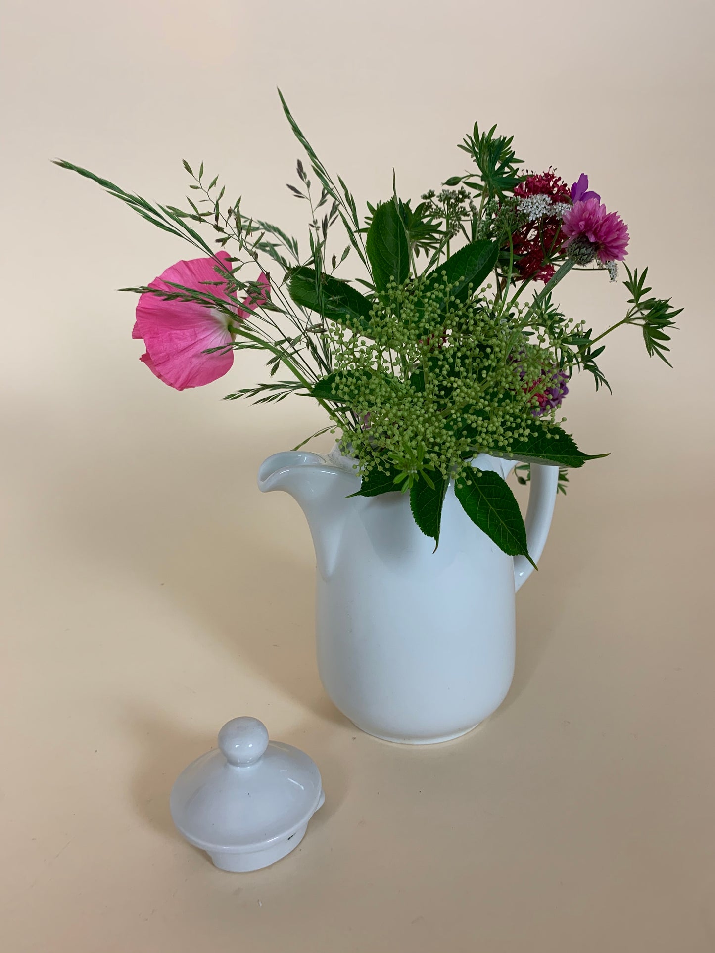 Porcelænskande med låg