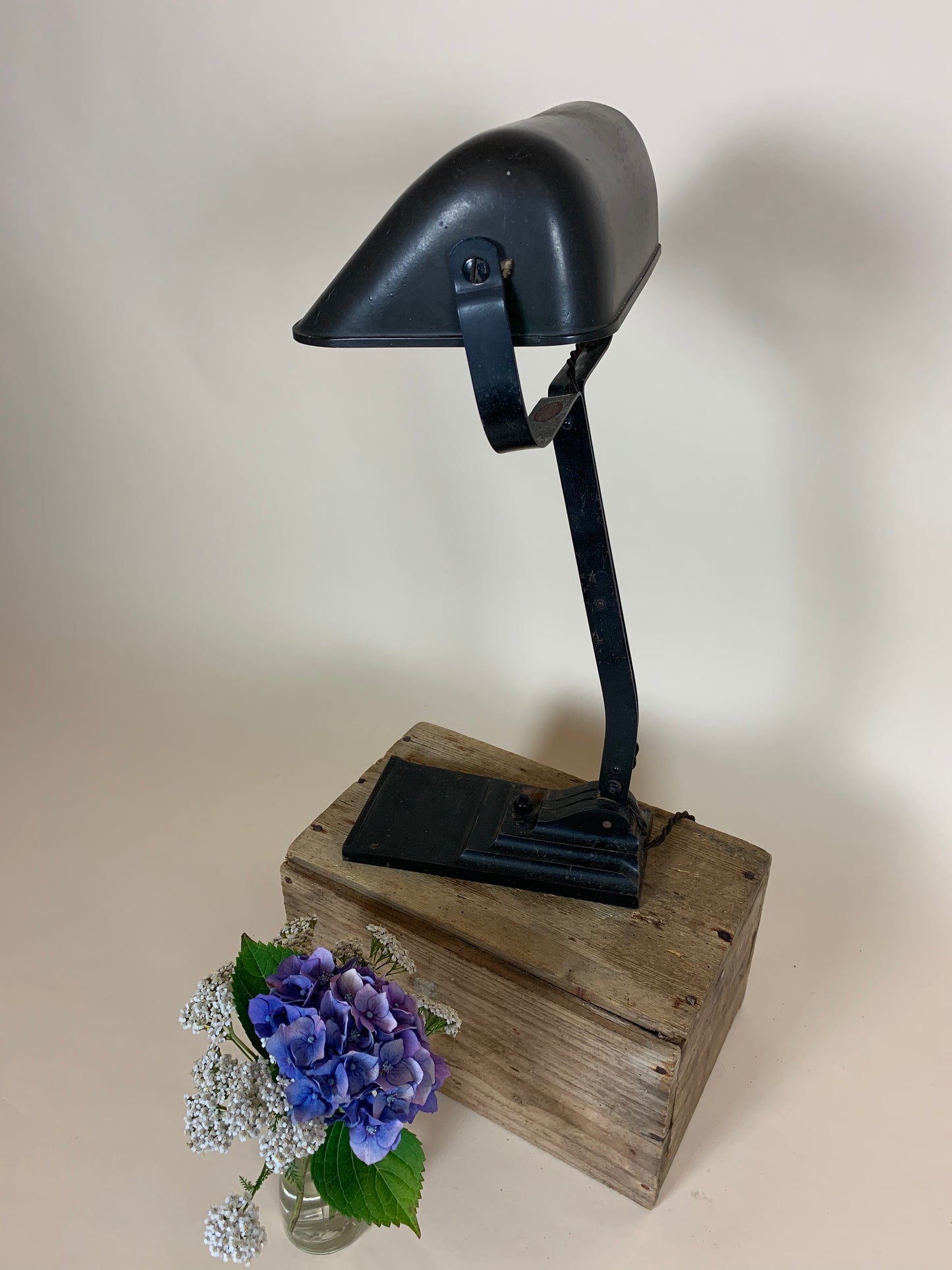 Fin gammel Erpe notarlampe