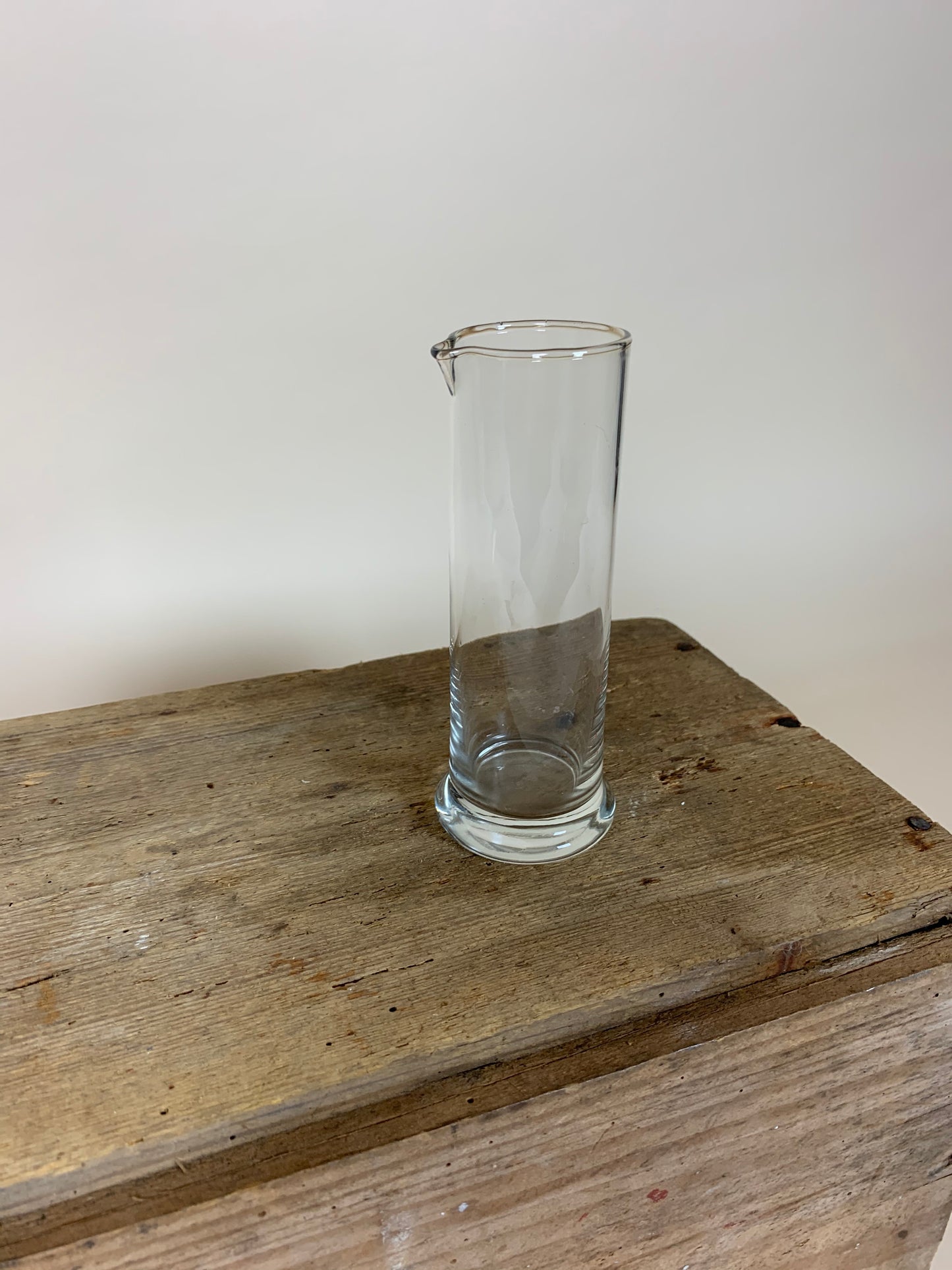 Laboratorieglas med rund fod