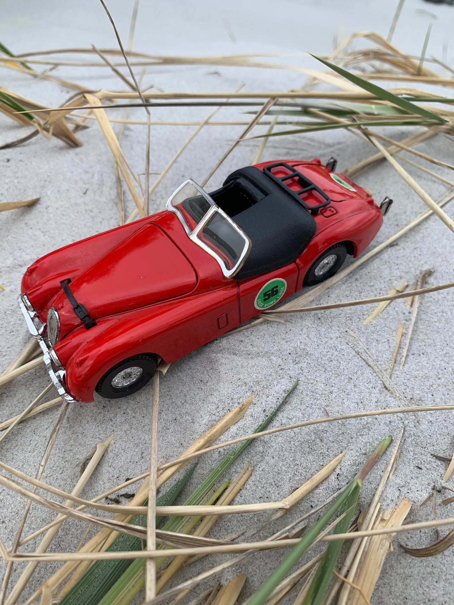 Rød Jaguar XK 120