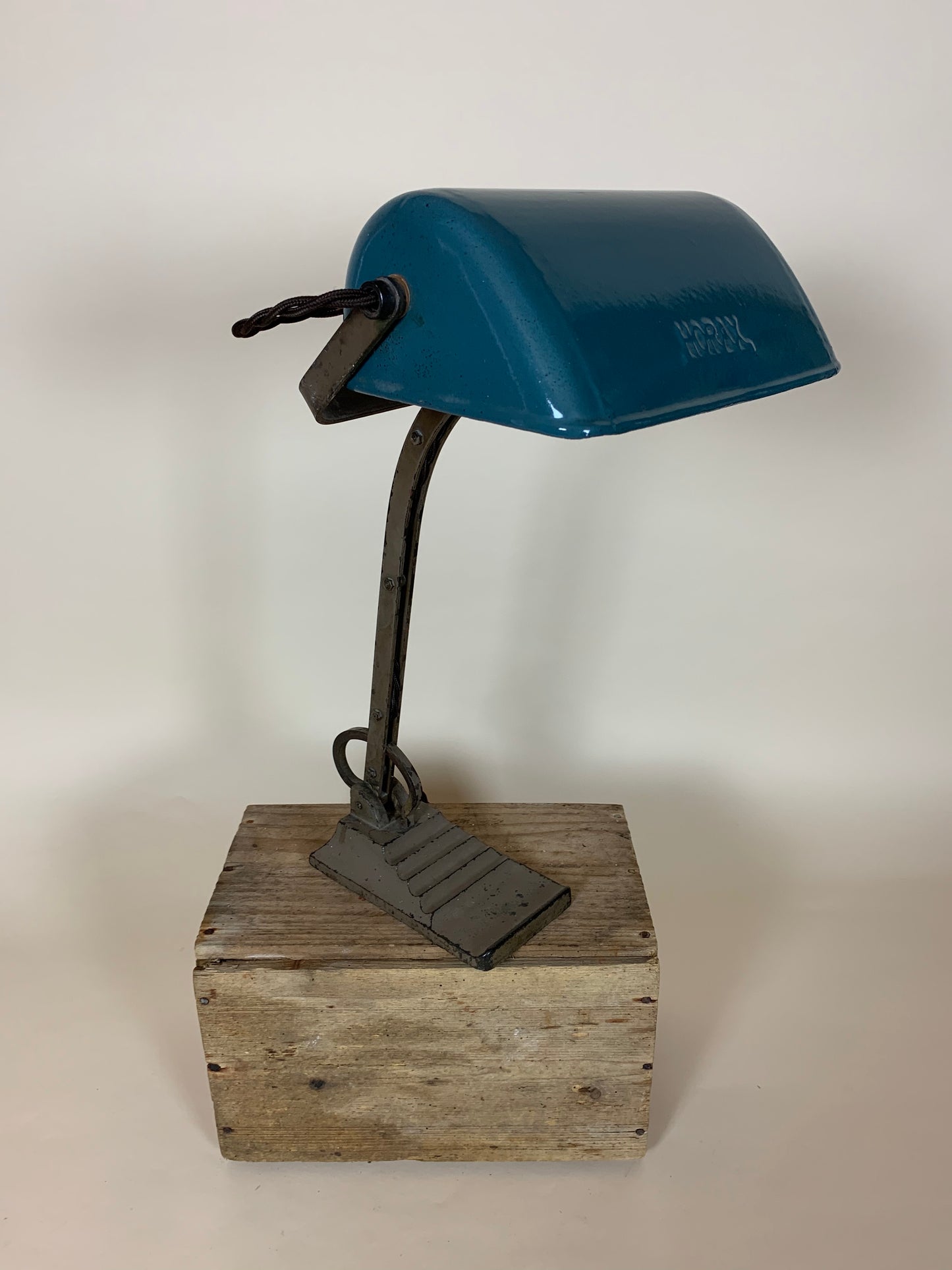 Fin gammel Horax notarlampe