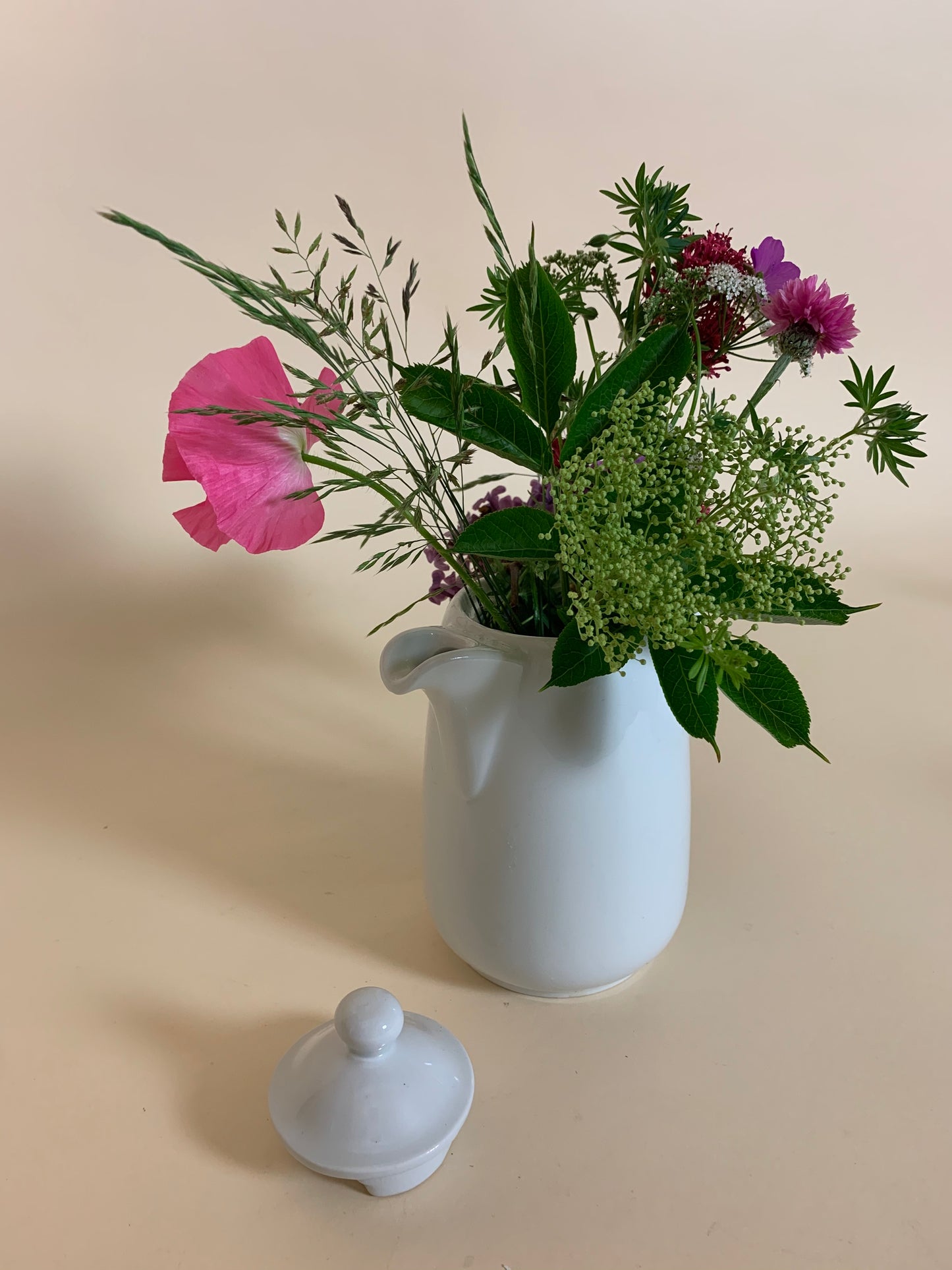 Porcelænskande med låg