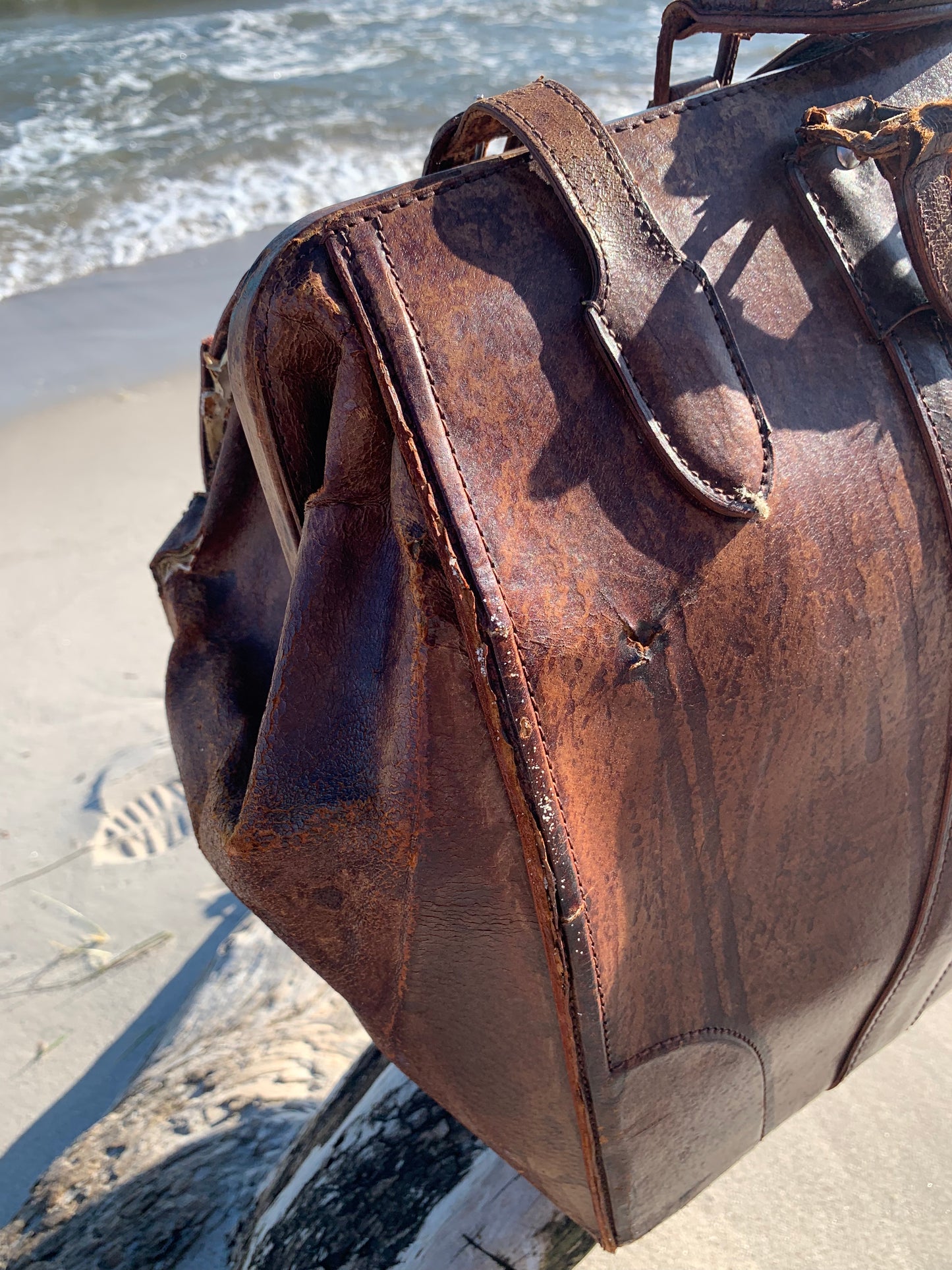 Gammel taske med patina